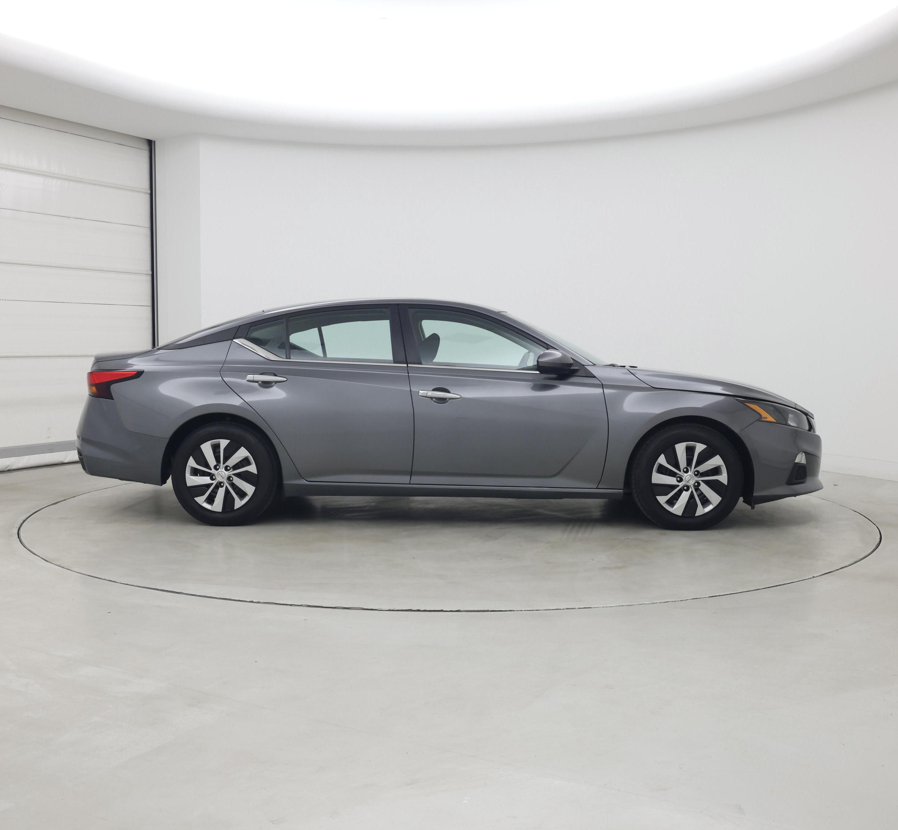 Thumbnail: 2022 Nissan Altima - 7