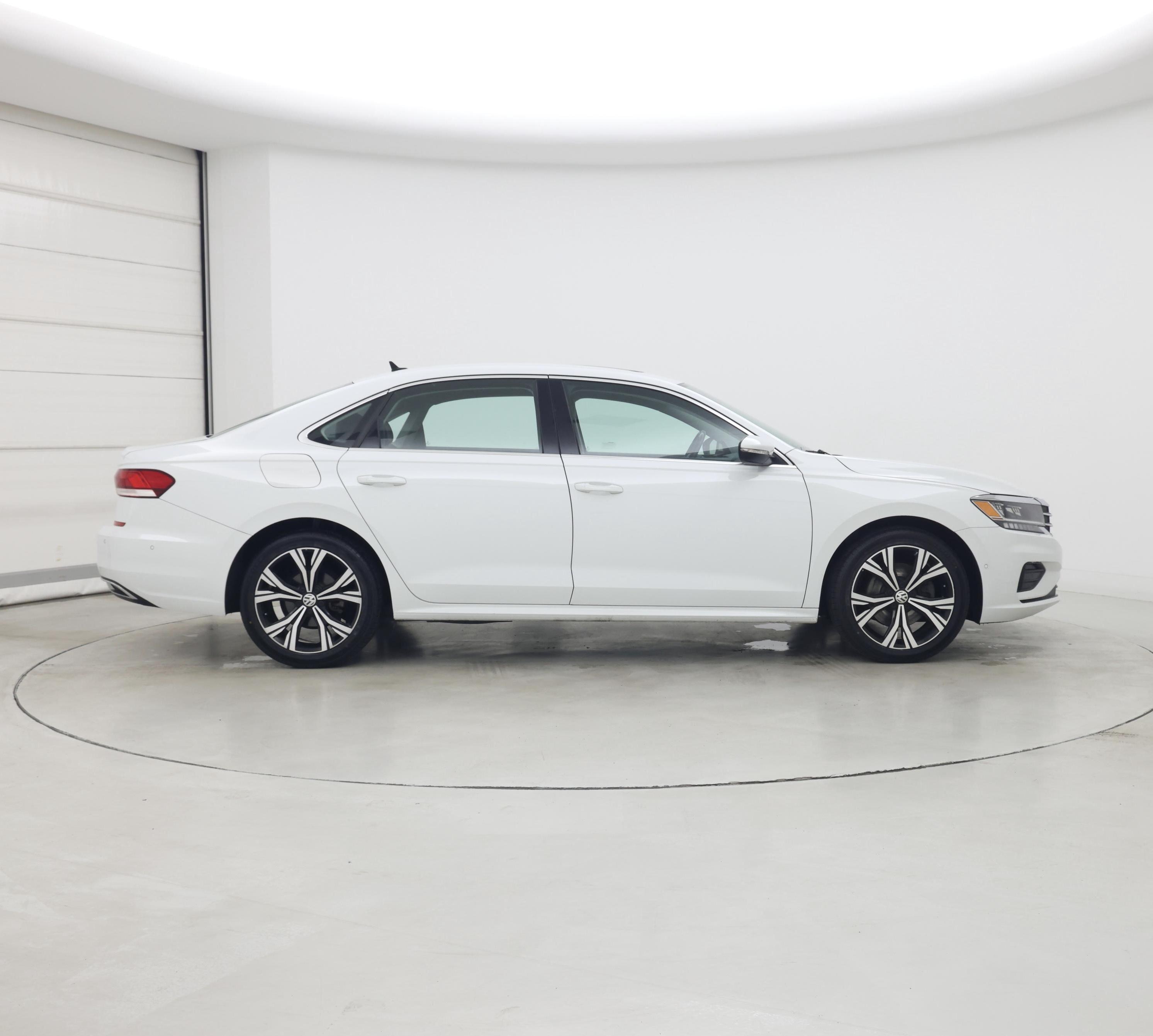 Thumbnail: 2020 Volkswagen Passat - 7