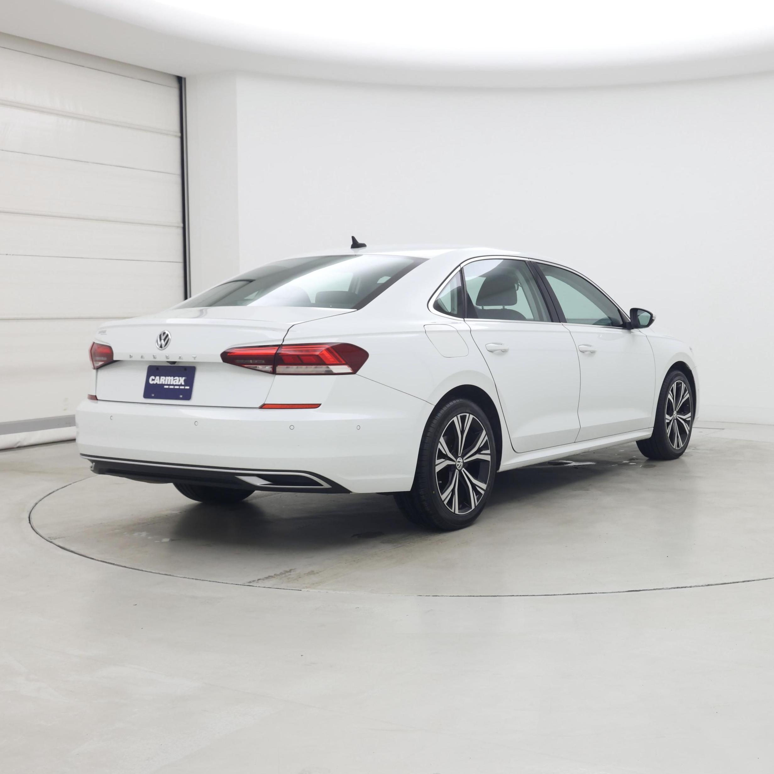 Thumbnail: 2020 Volkswagen Passat - 8