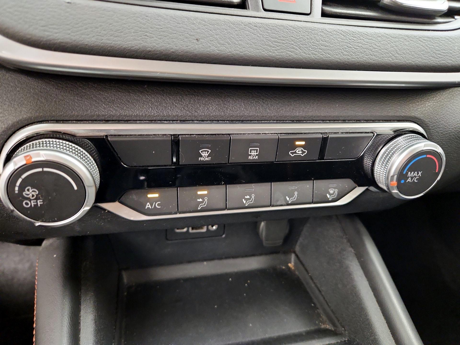 Thumbnail: 2021 Nissan Altima - 16