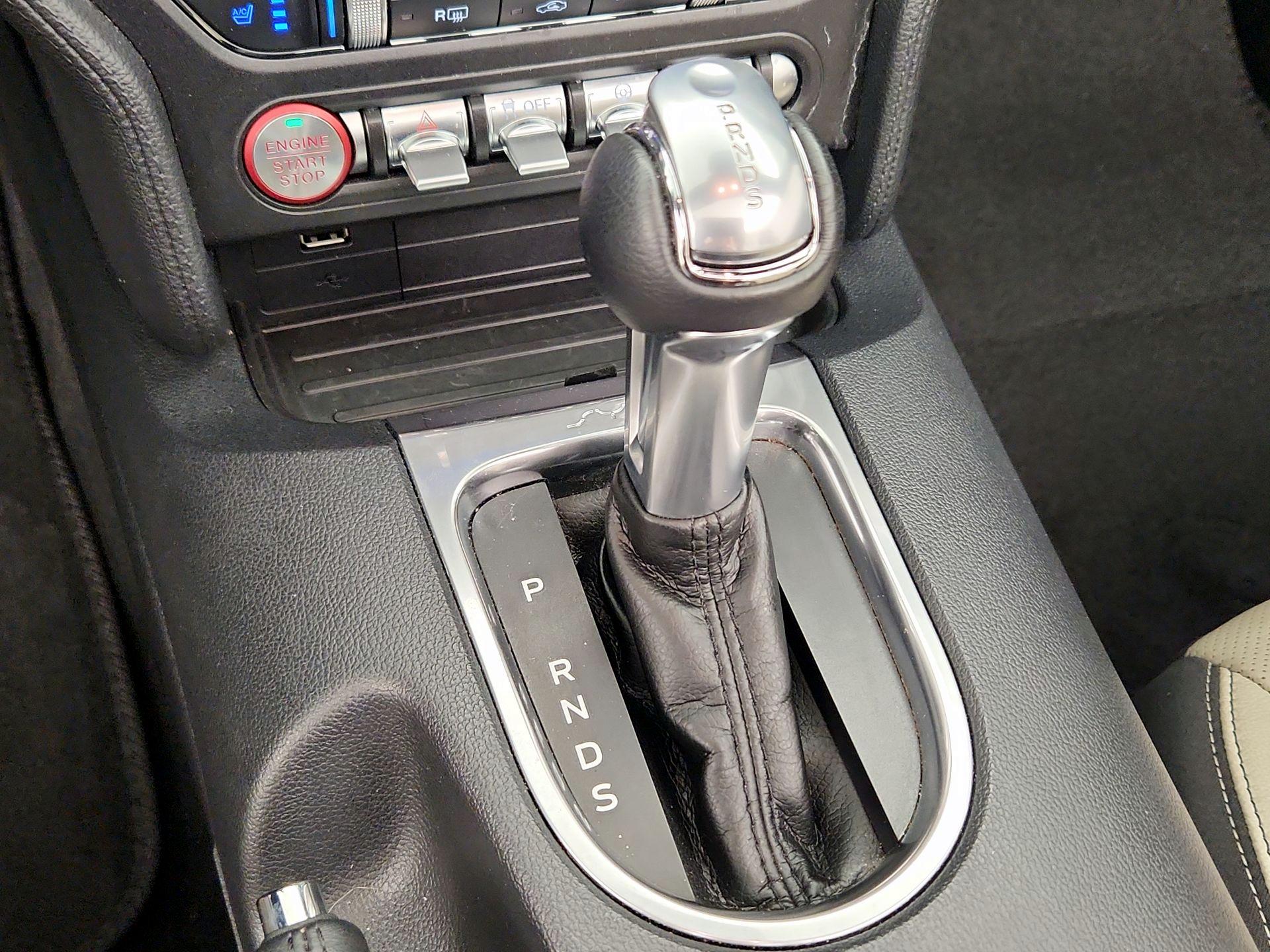 Thumbnail: 2022 Ford Mustang - 17