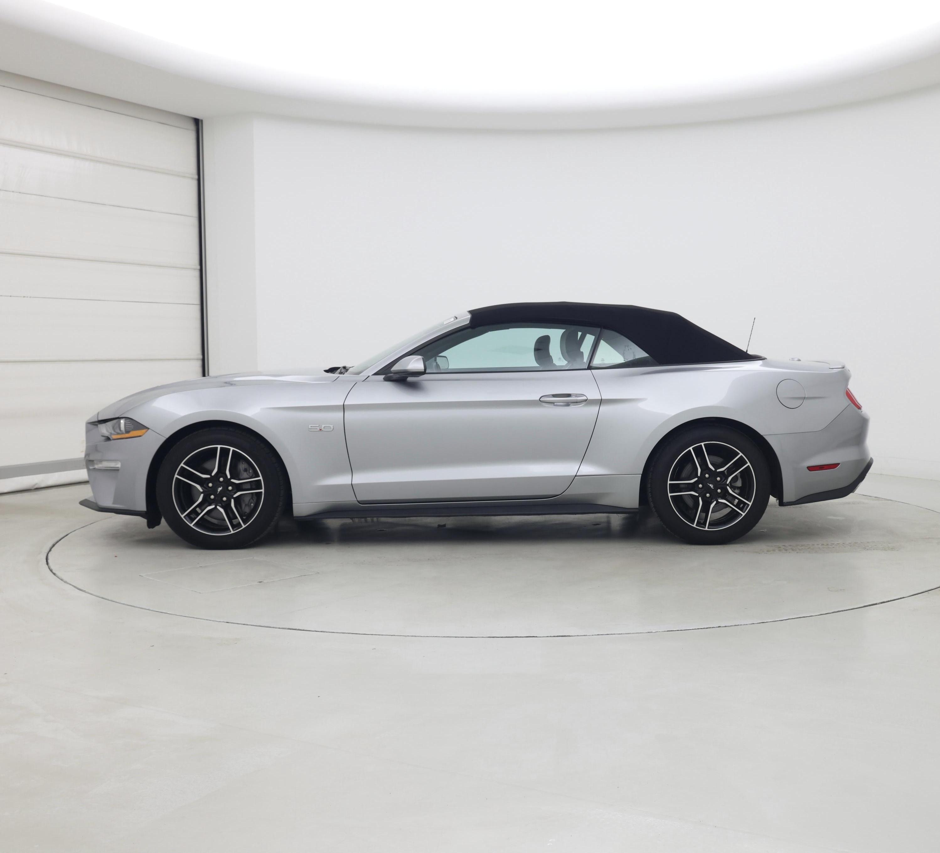 Thumbnail: 2022 Ford Mustang - 3