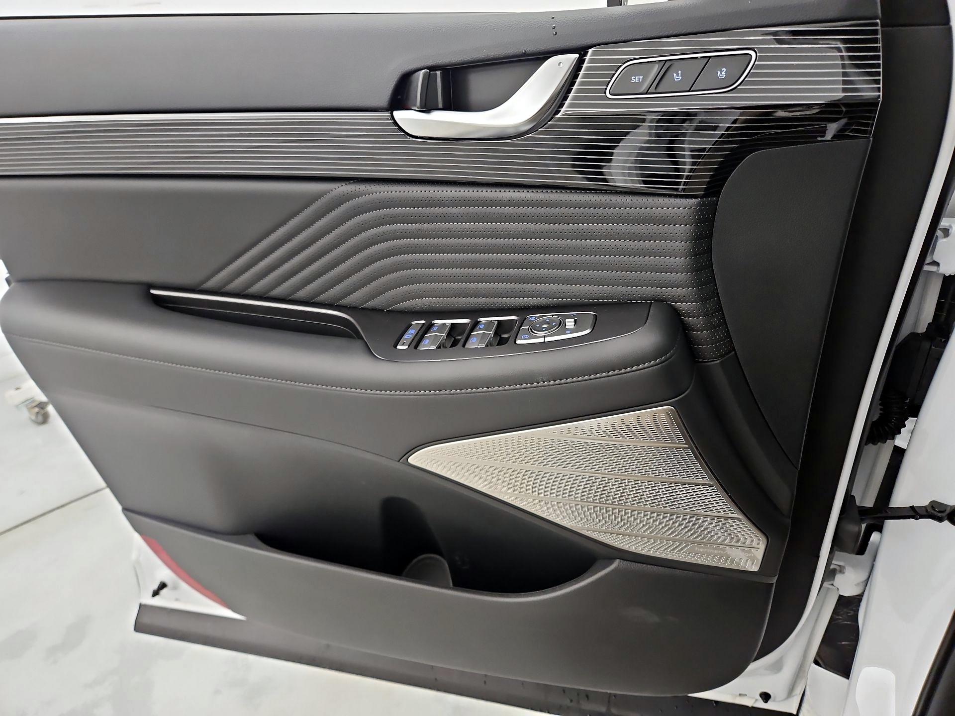 Thumbnail: 2025 Hyundai Palisade - 12