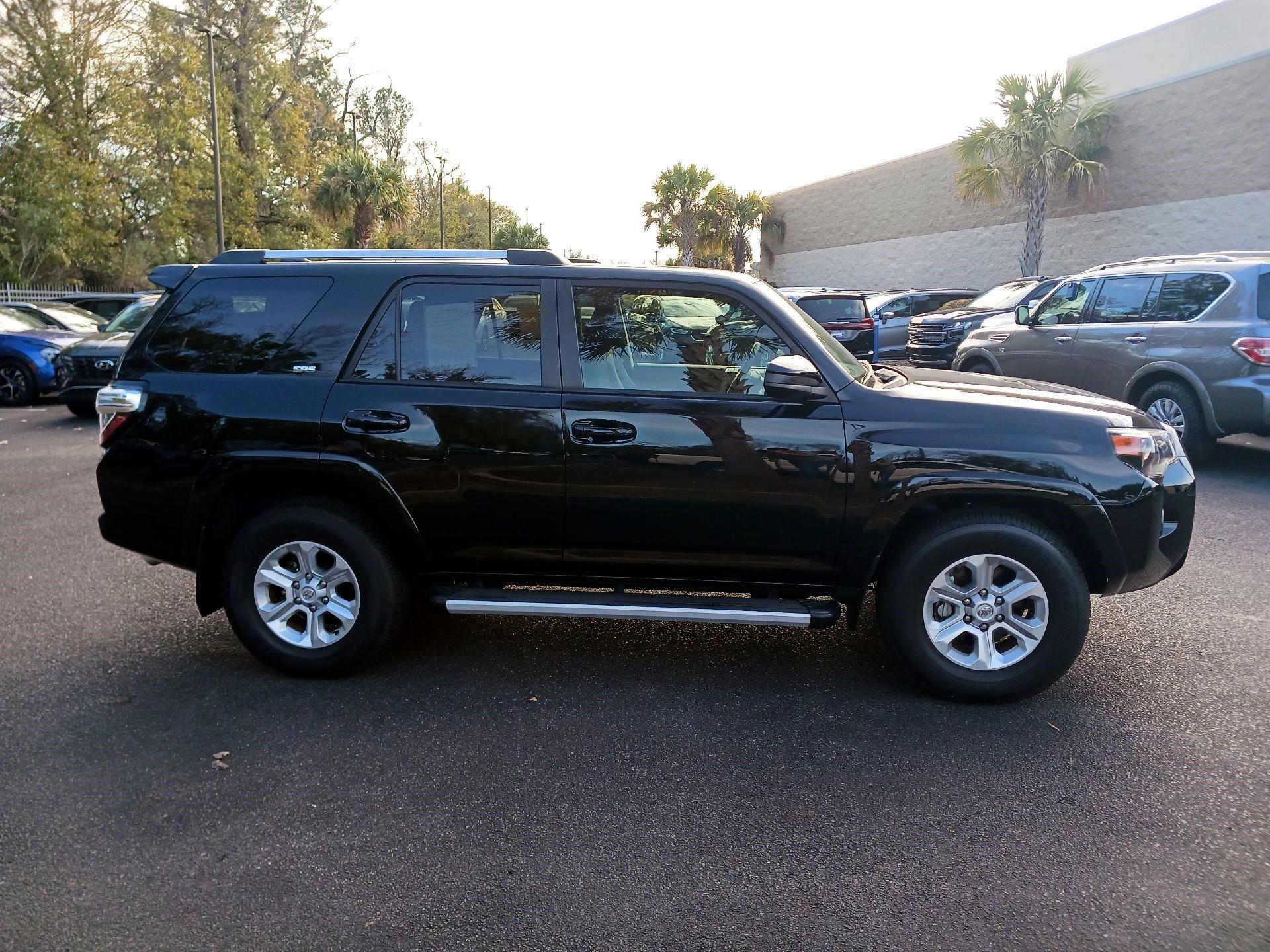 Thumbnail: 2023 Toyota 4Runner - 4