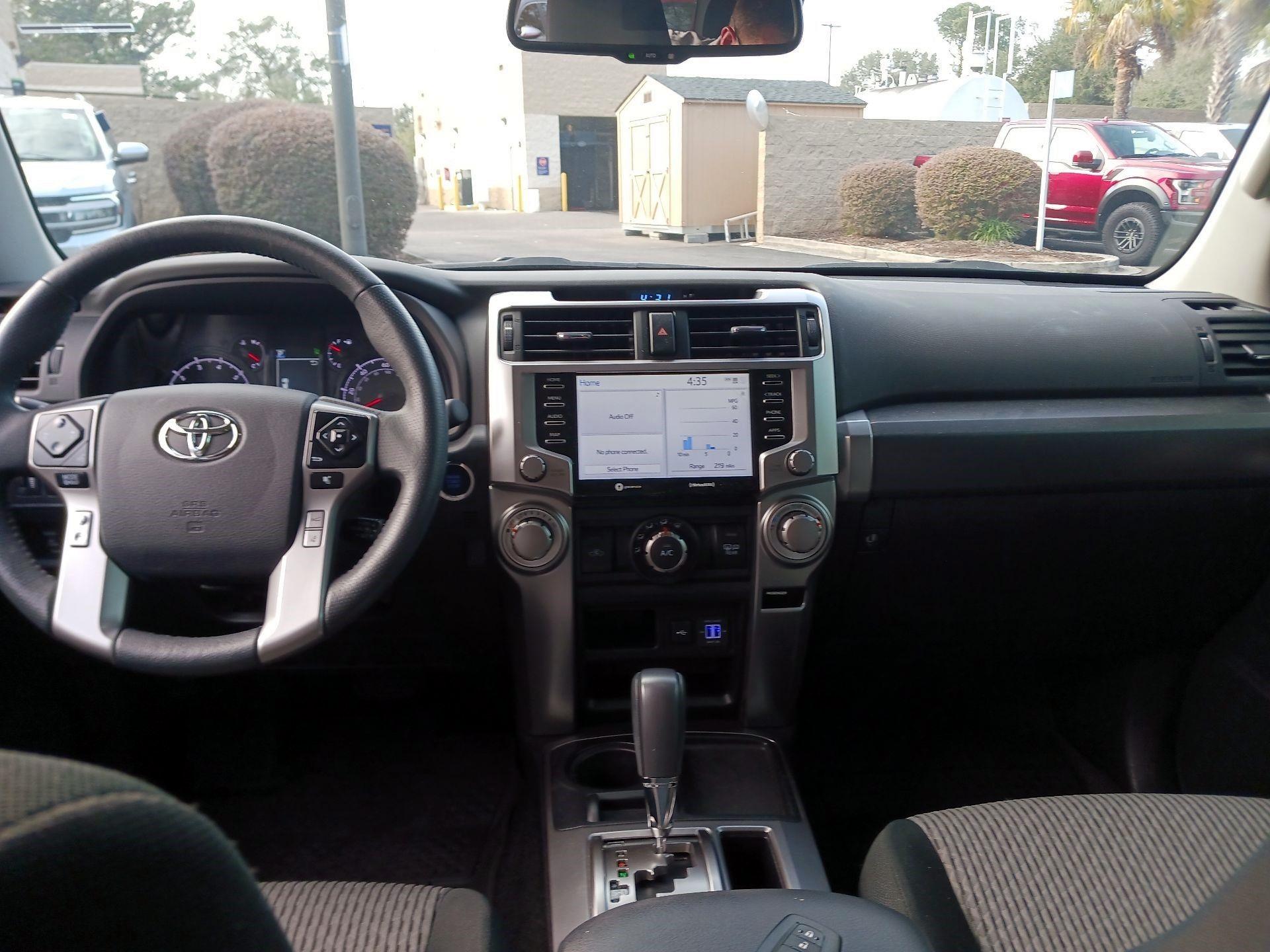 Thumbnail: 2023 Toyota 4Runner - 8