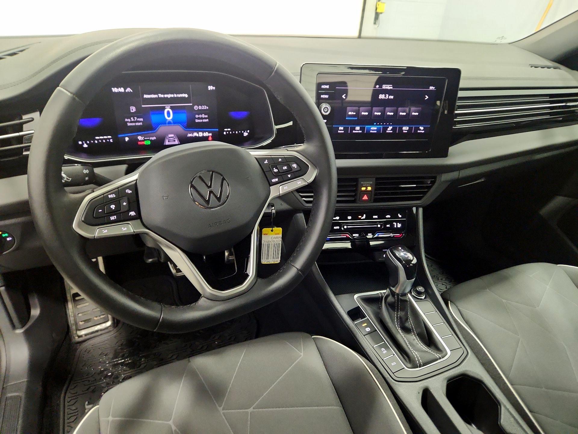 Thumbnail: 2025 Volkswagen Jetta - 9