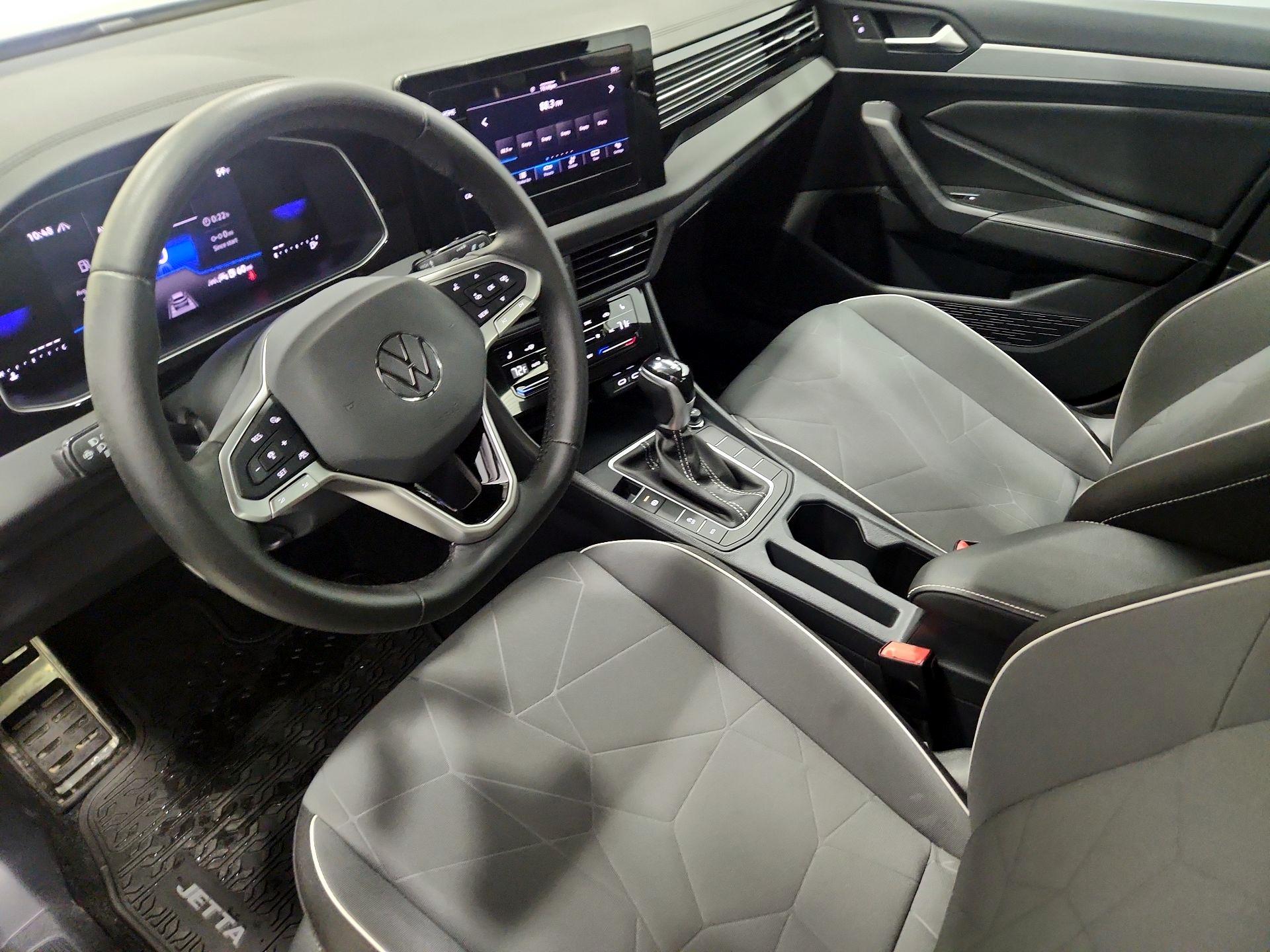 Thumbnail: 2025 Volkswagen Jetta - 11