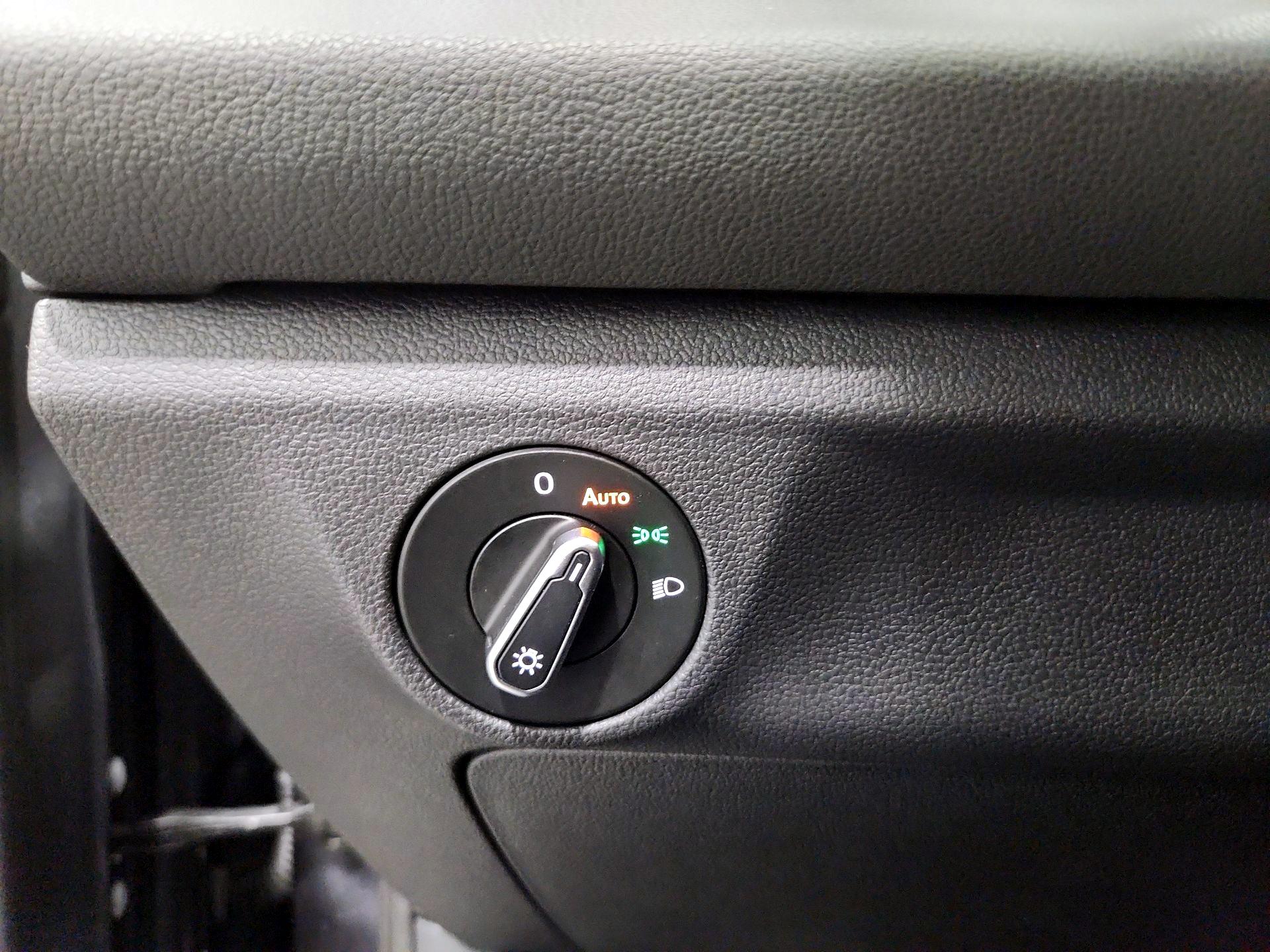 Thumbnail: 2025 Volkswagen Jetta - 13