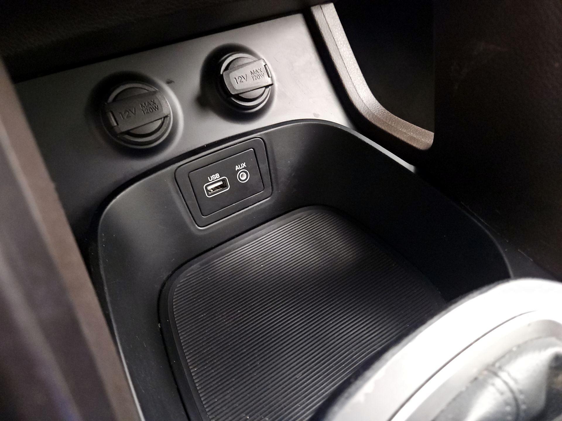 Thumbnail: 2017 Hyundai Santa Fe - 18