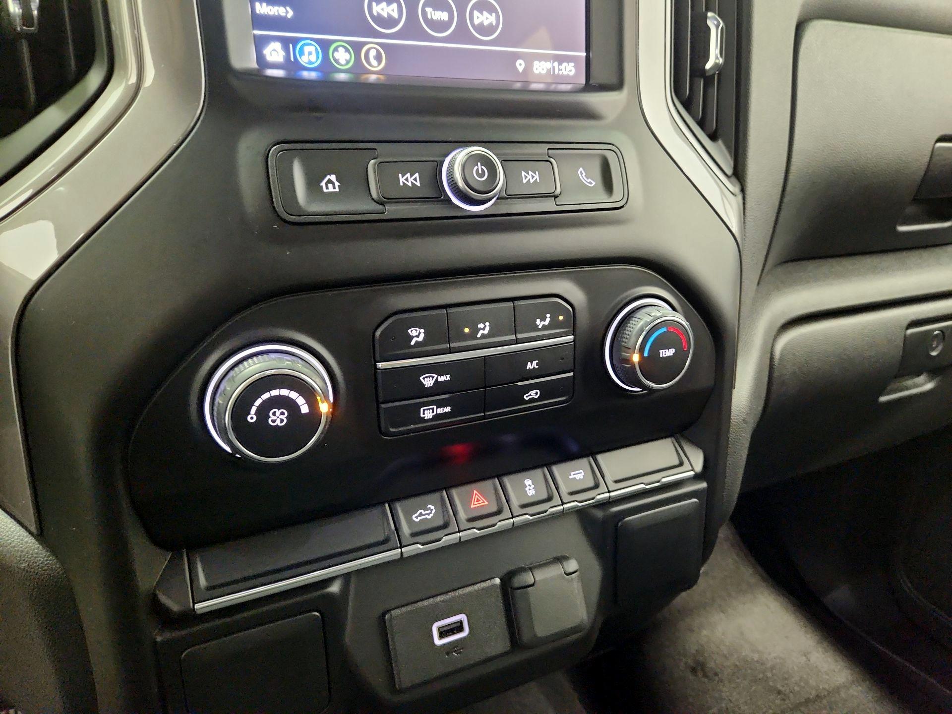 Thumbnail: 2019 Chevrolet Silverado 1500 - 16