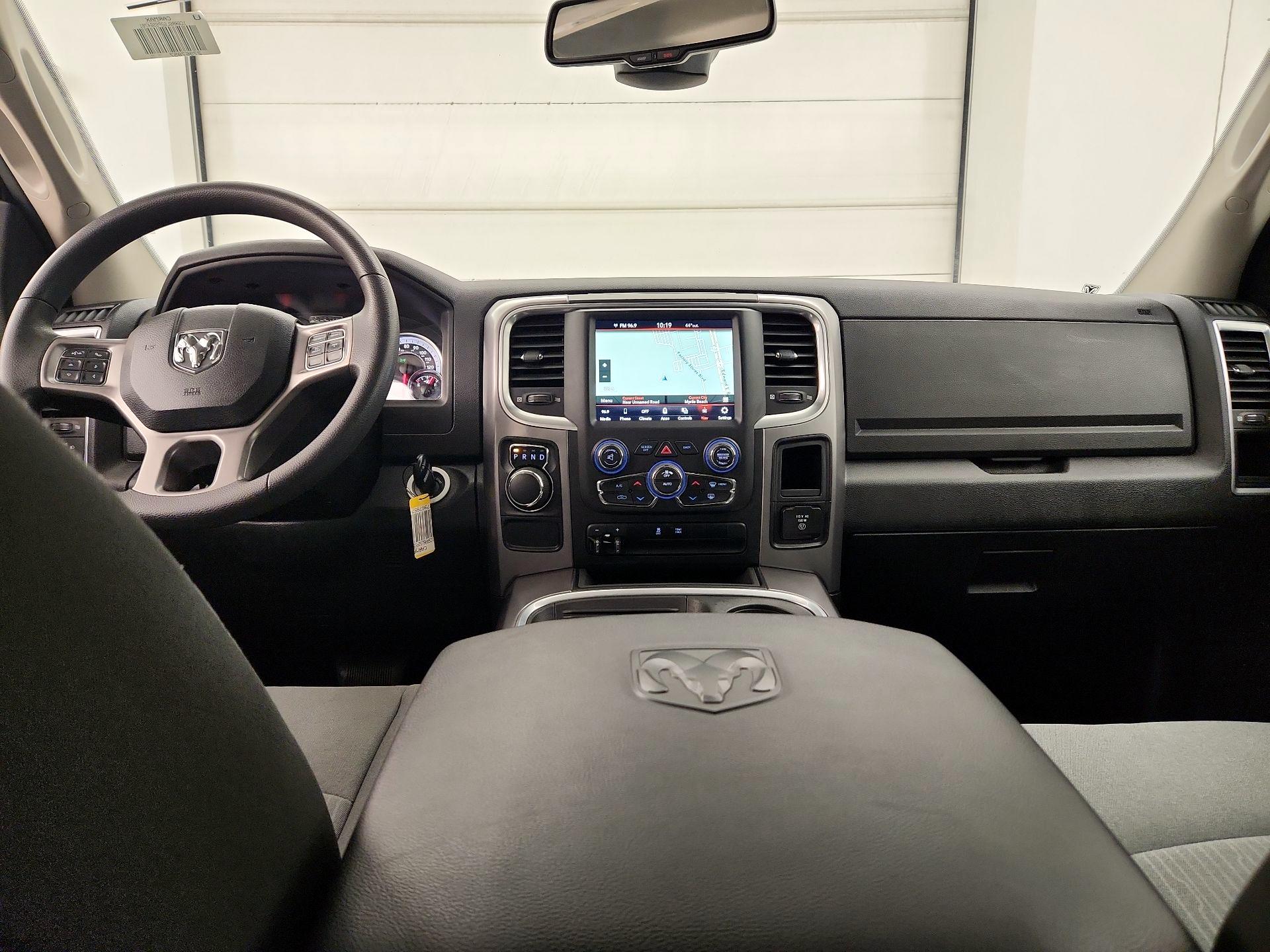 Thumbnail: 2023 RAM 1500 Classic - 9