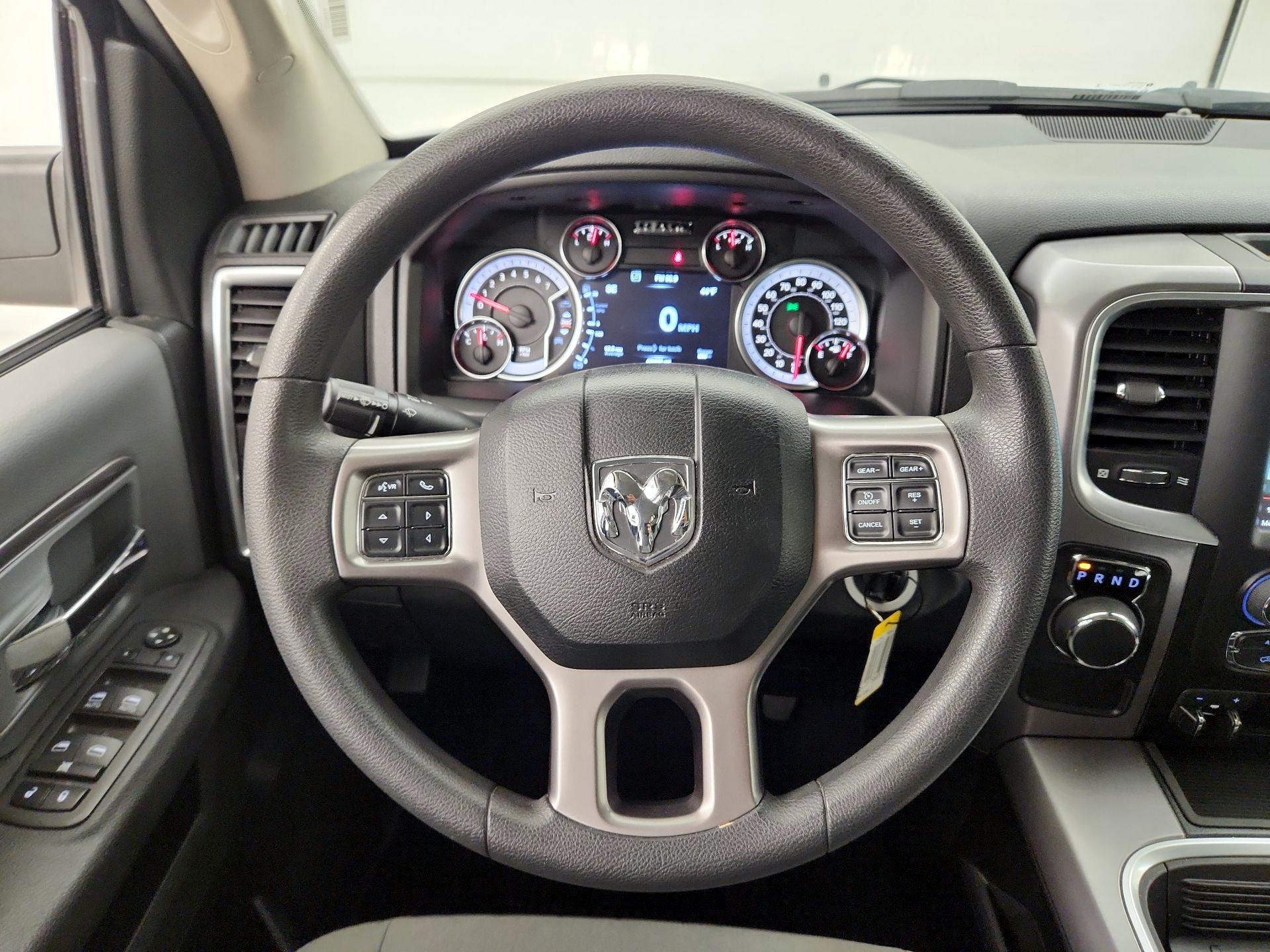 Thumbnail: 2023 RAM 1500 Classic - 10