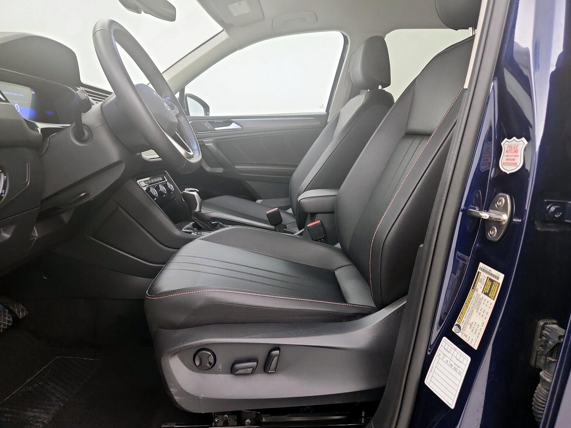 Thumbnail: 2024 Volkswagen Tiguan - 11