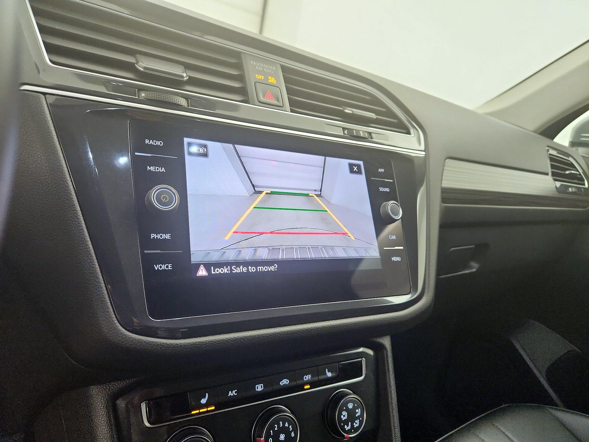 Thumbnail: 2024 Volkswagen Tiguan - 14