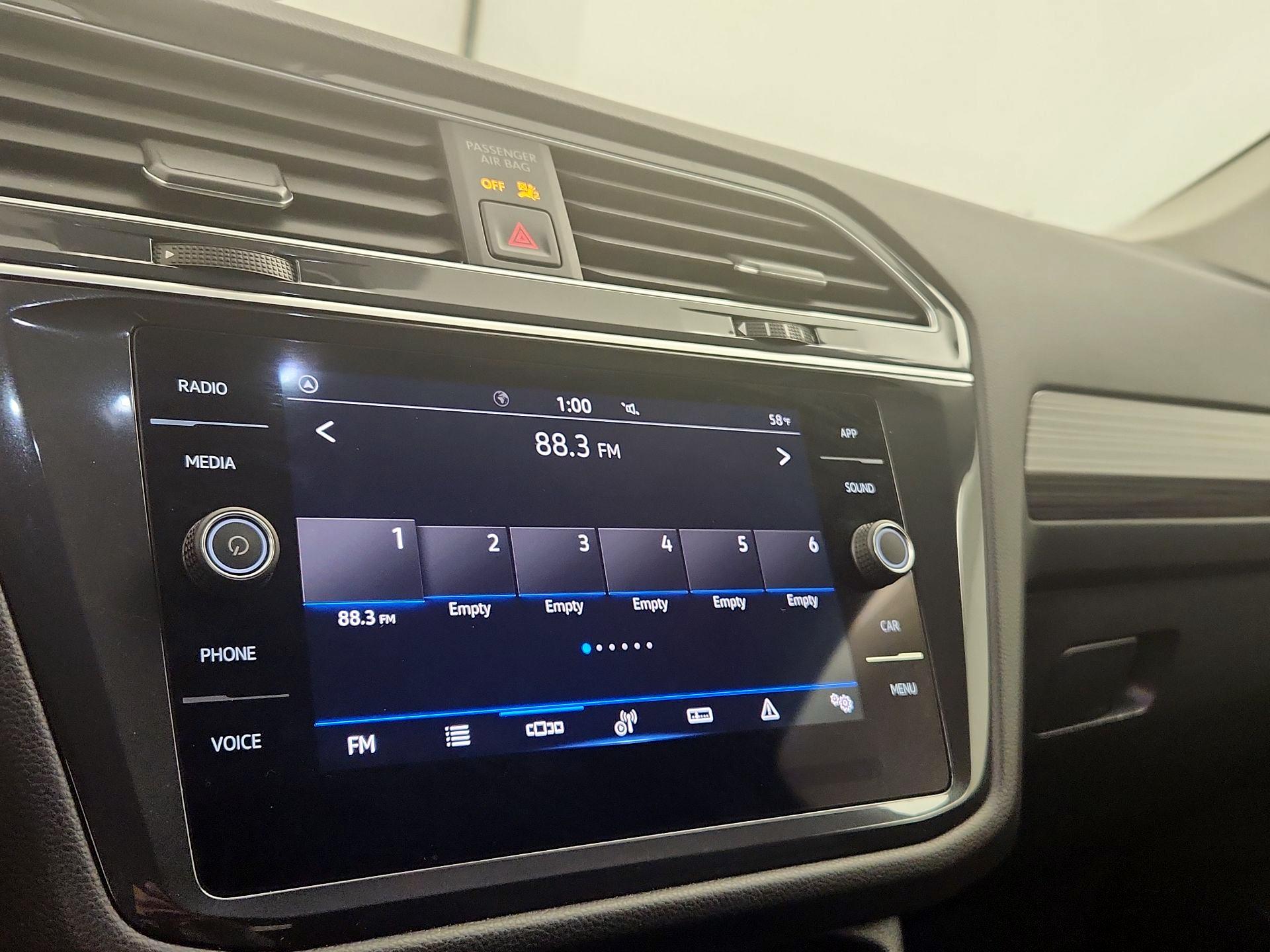 Thumbnail: 2024 Volkswagen Tiguan - 15