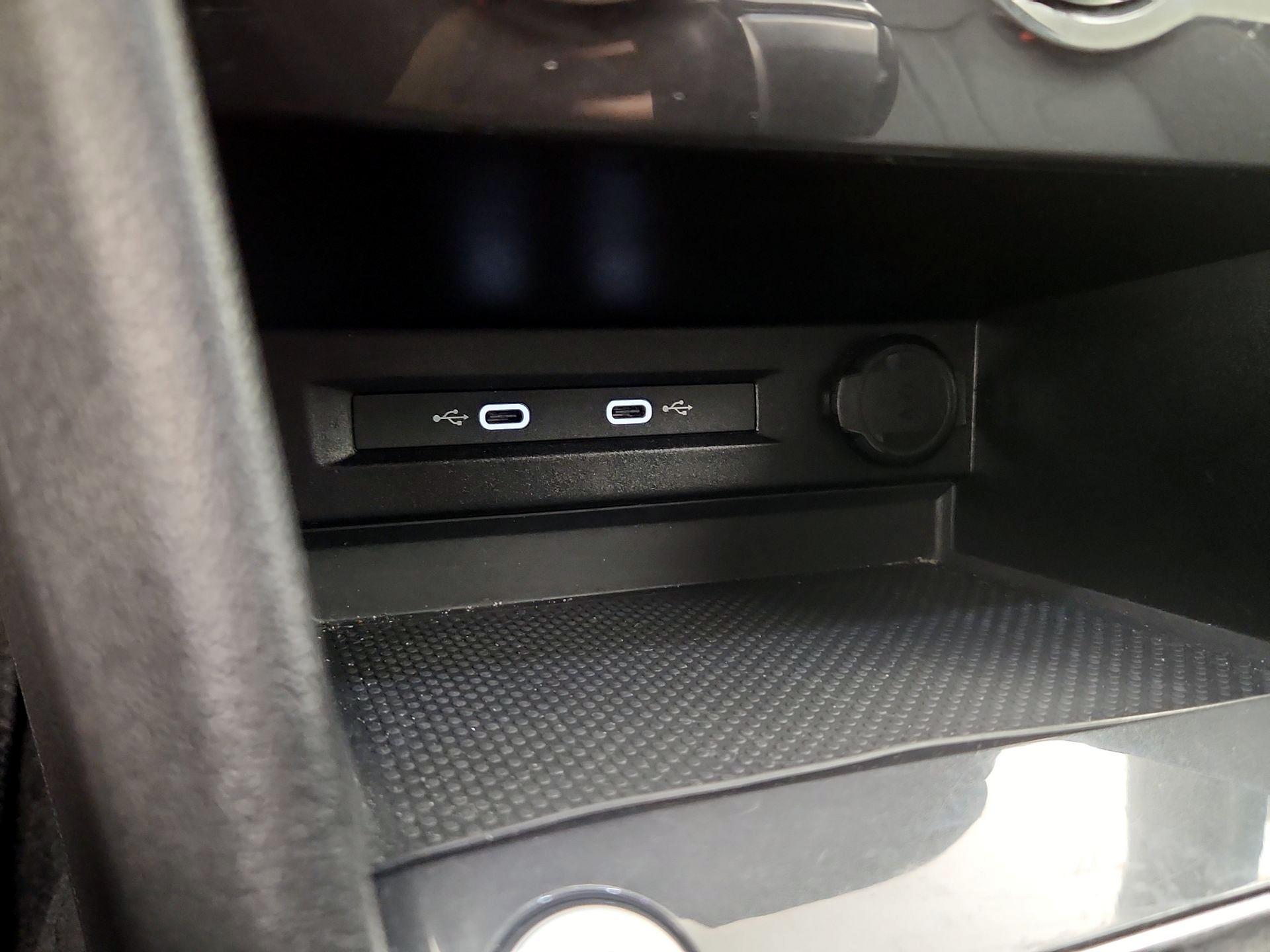 Thumbnail: 2024 Volkswagen Tiguan - 18