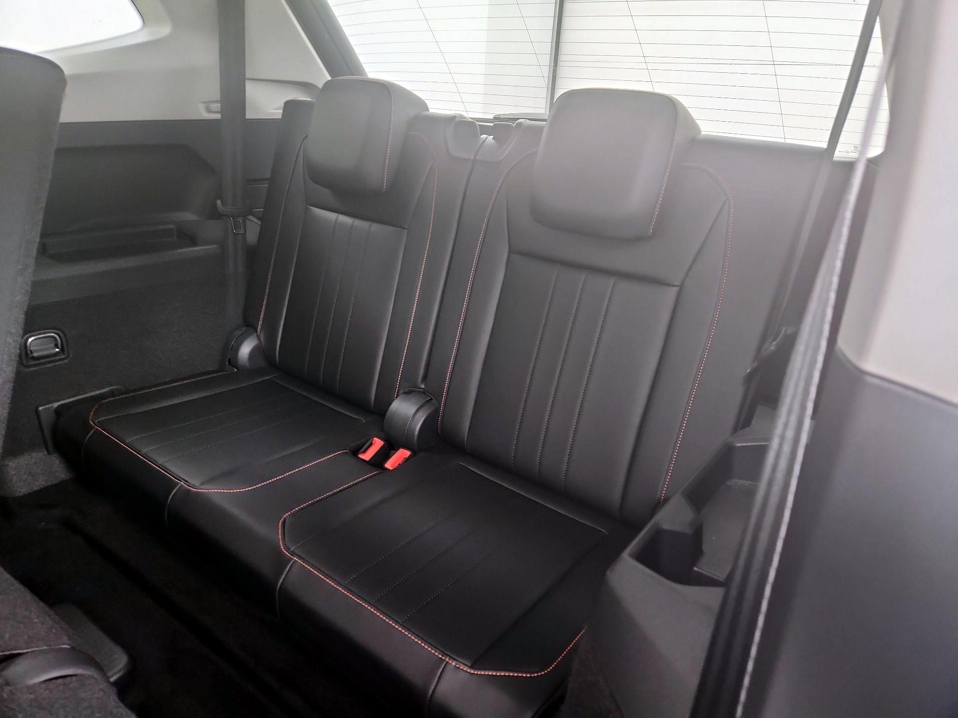 Thumbnail: 2024 Volkswagen Tiguan - 20