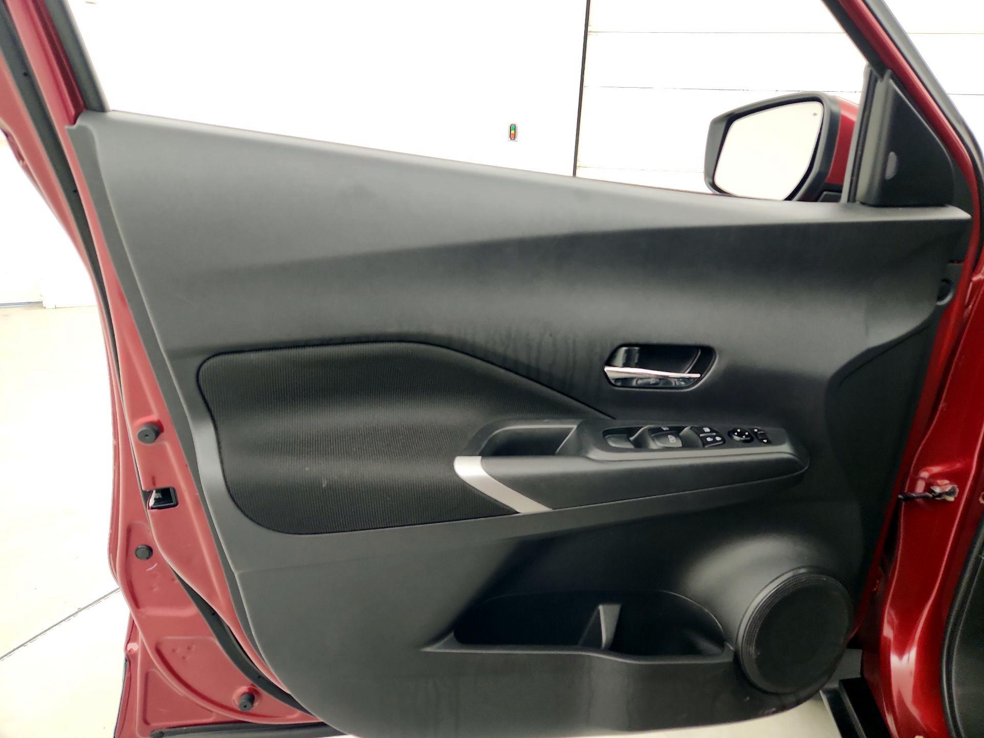 Thumbnail: 2022 Nissan Kicks - 12