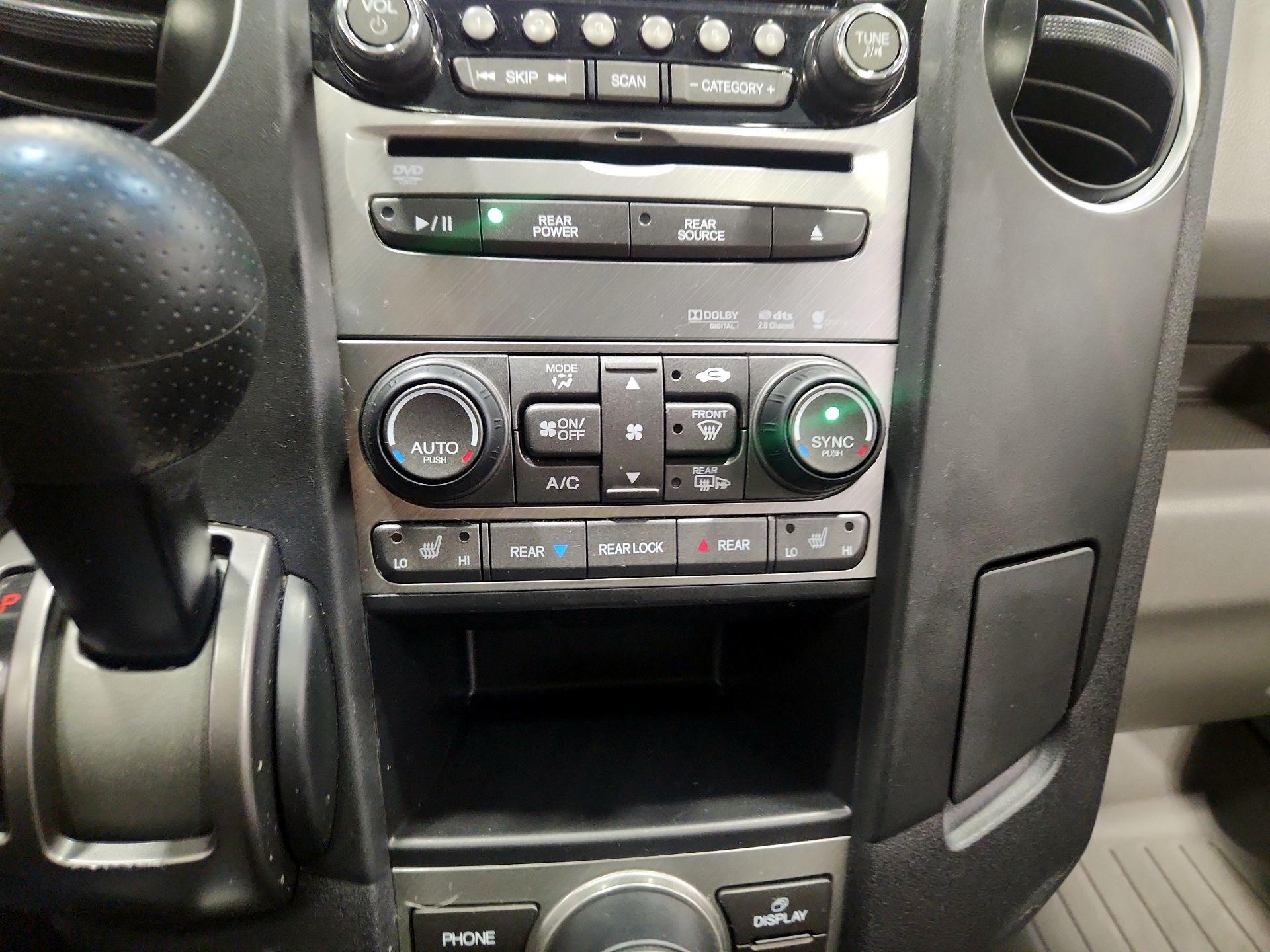 Thumbnail: 2015 Honda Pilot - 16