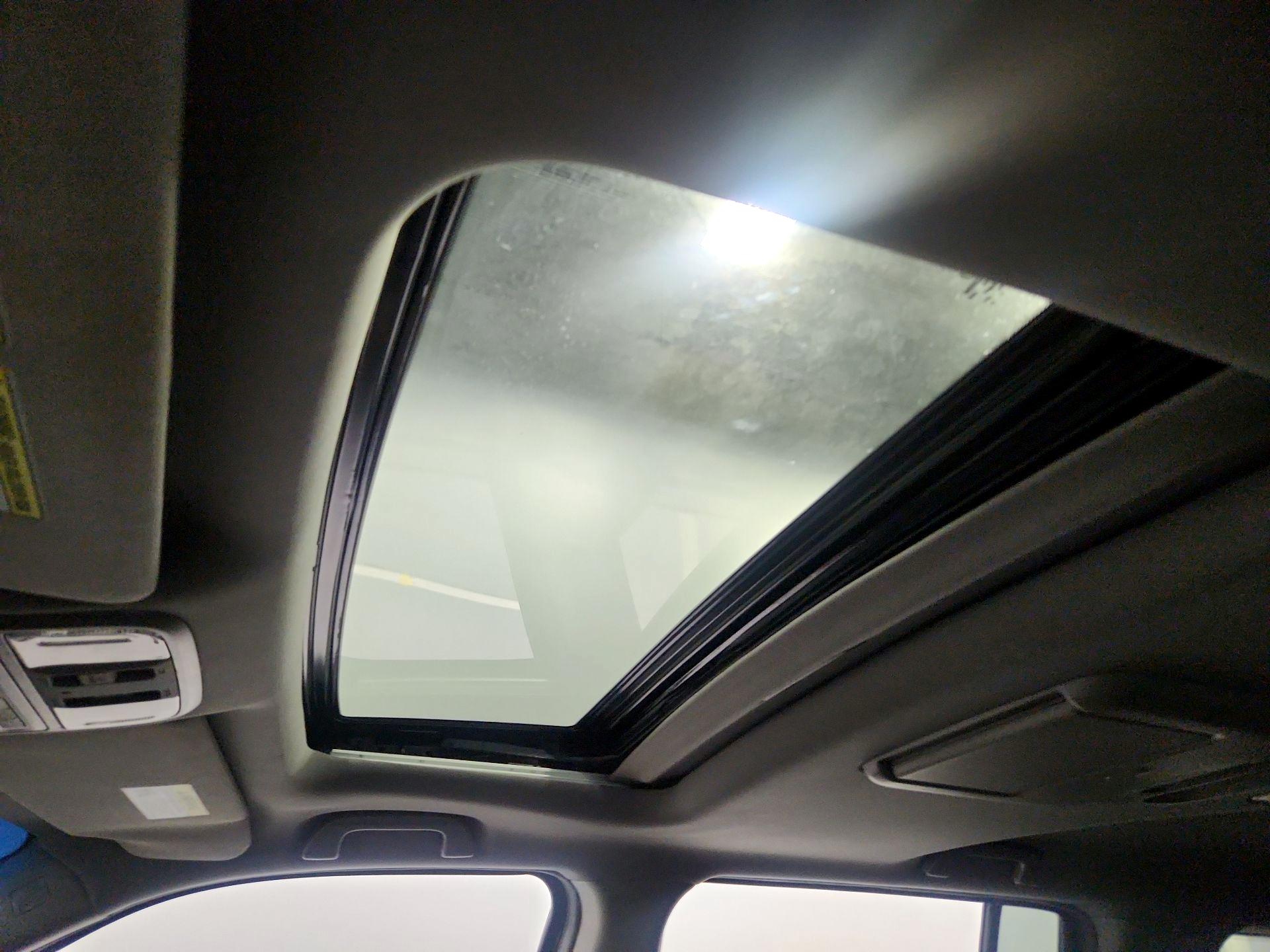 Thumbnail: 2015 Honda Pilot - 19