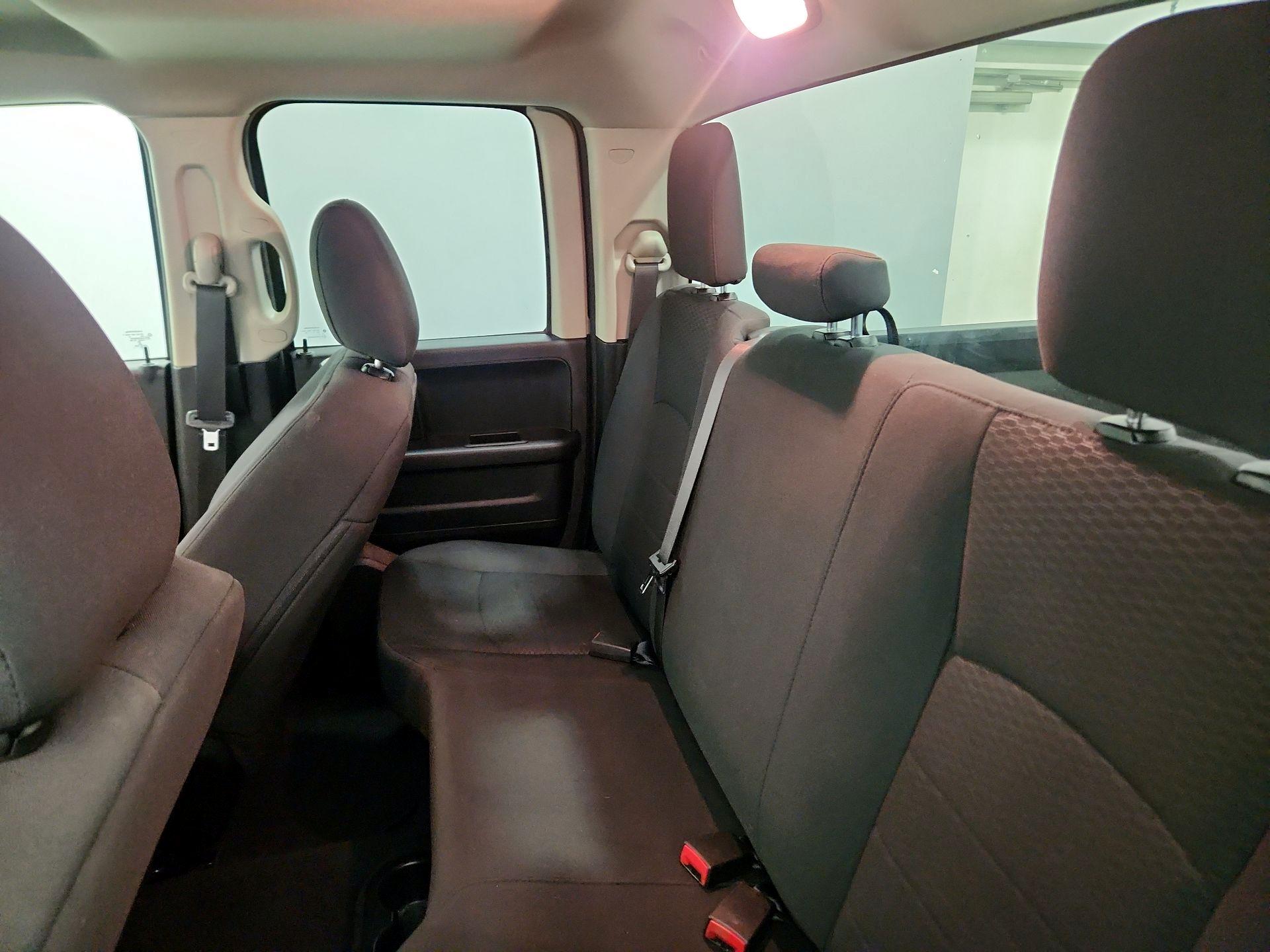 Thumbnail: 2019 RAM 1500 Classic - 18