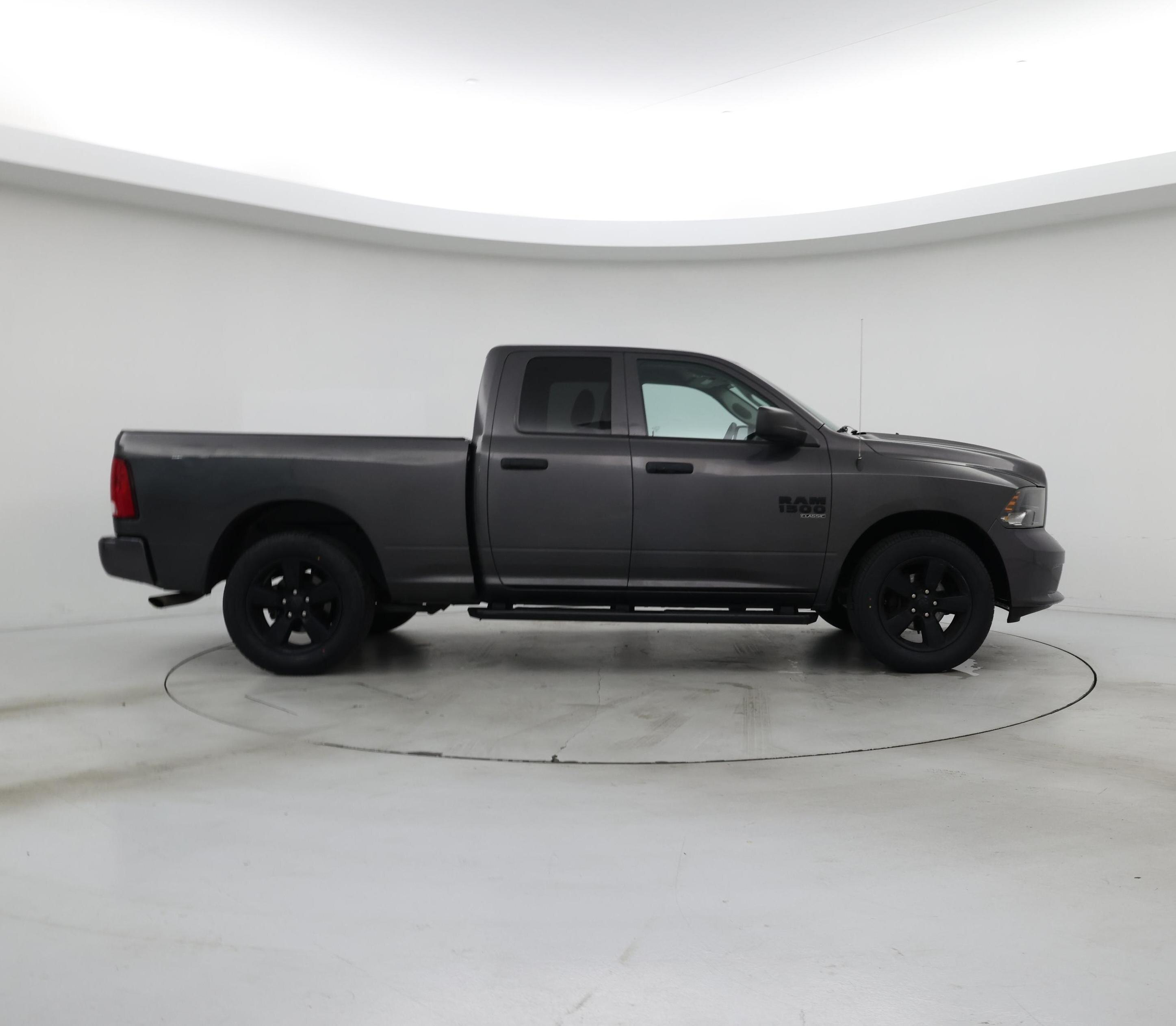 Thumbnail: 2019 RAM 1500 Classic - 7