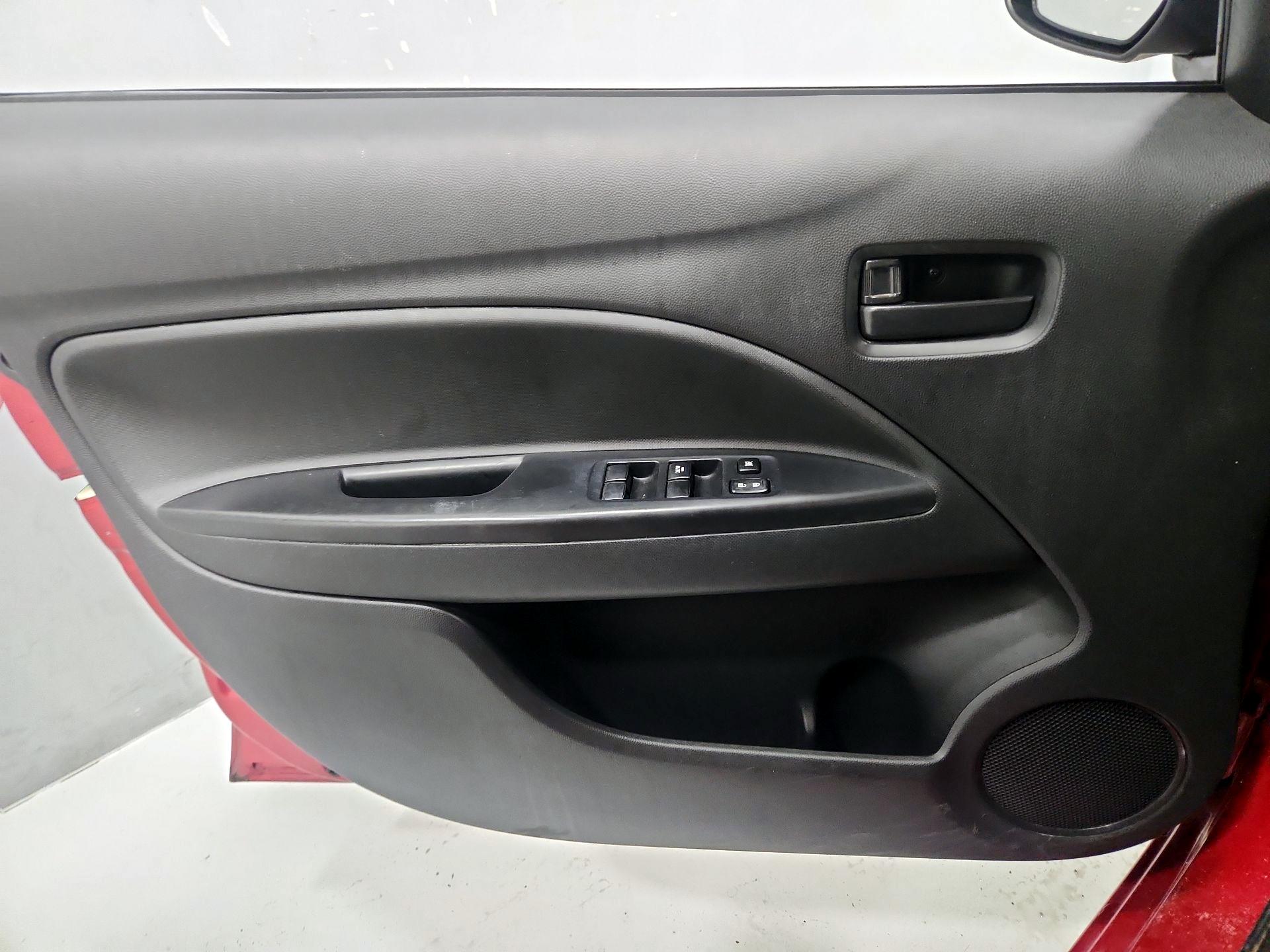 Thumbnail: 2018 Mitsubishi Mirage - 12