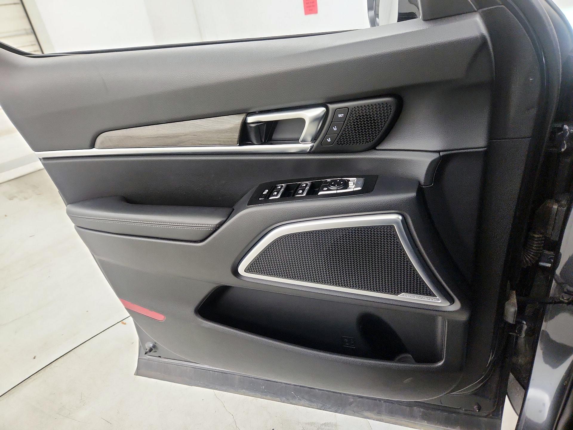 Thumbnail: 2022 Kia Telluride - 12