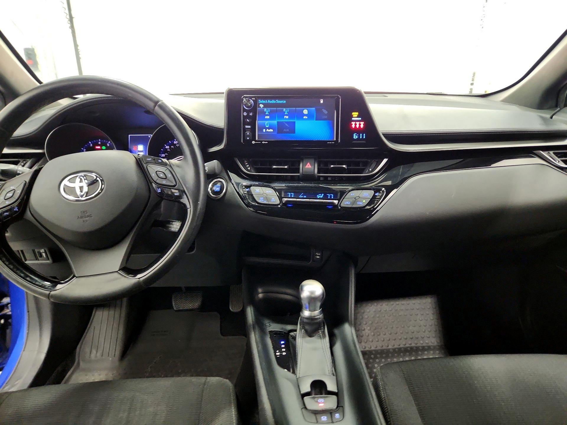 Thumbnail: 2018 Toyota C-HR - 9