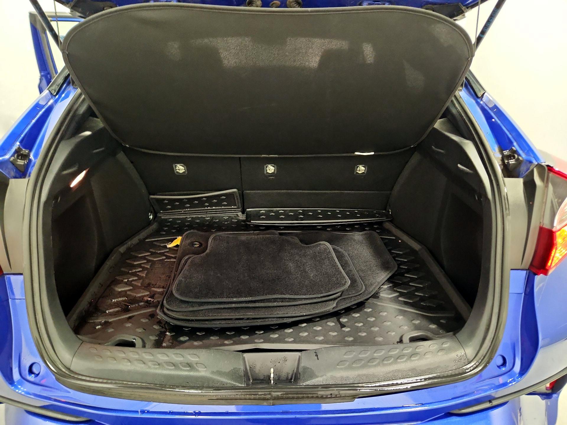 Thumbnail: 2018 Toyota C-HR - 20