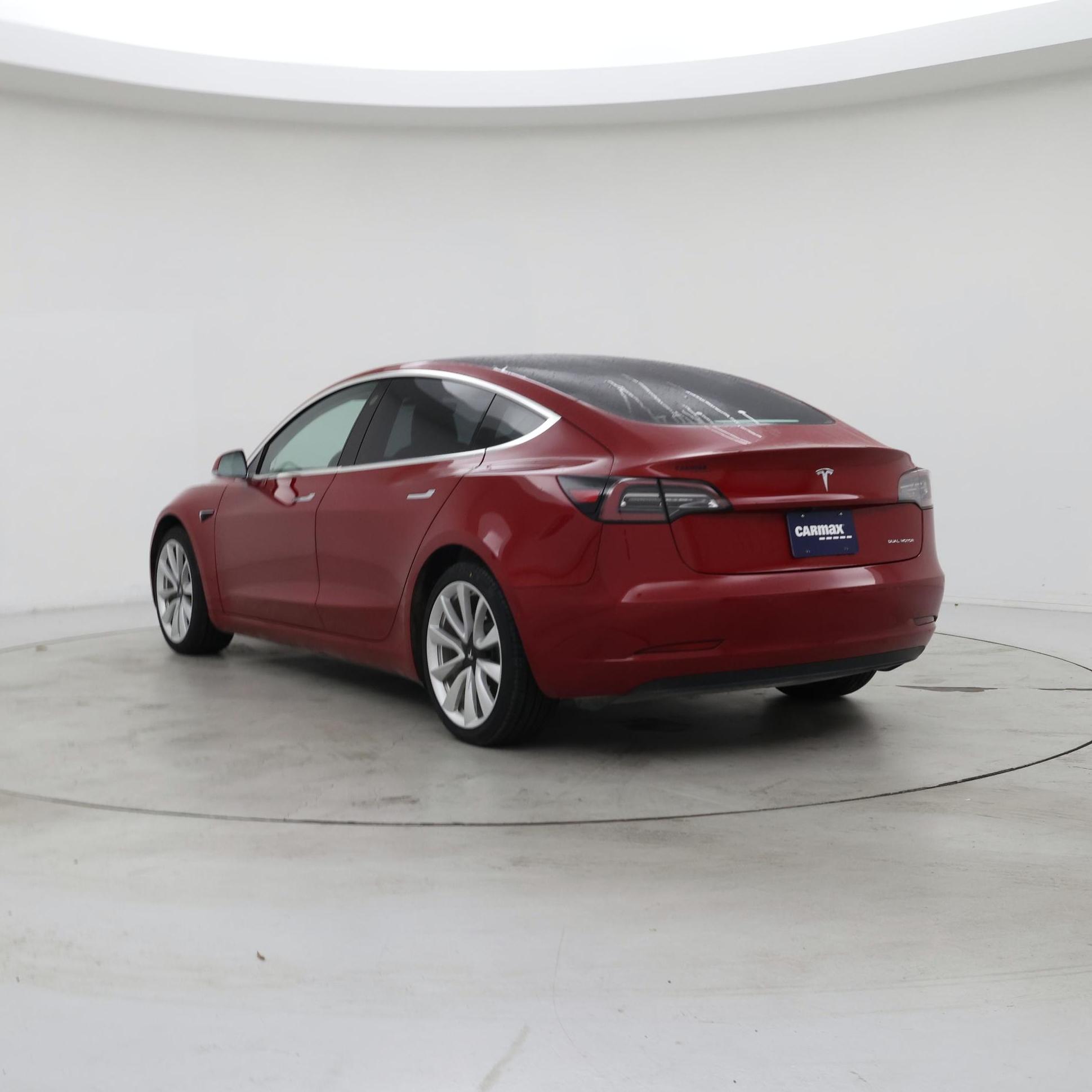 Thumbnail: 2019 Tesla Model 3 - 2