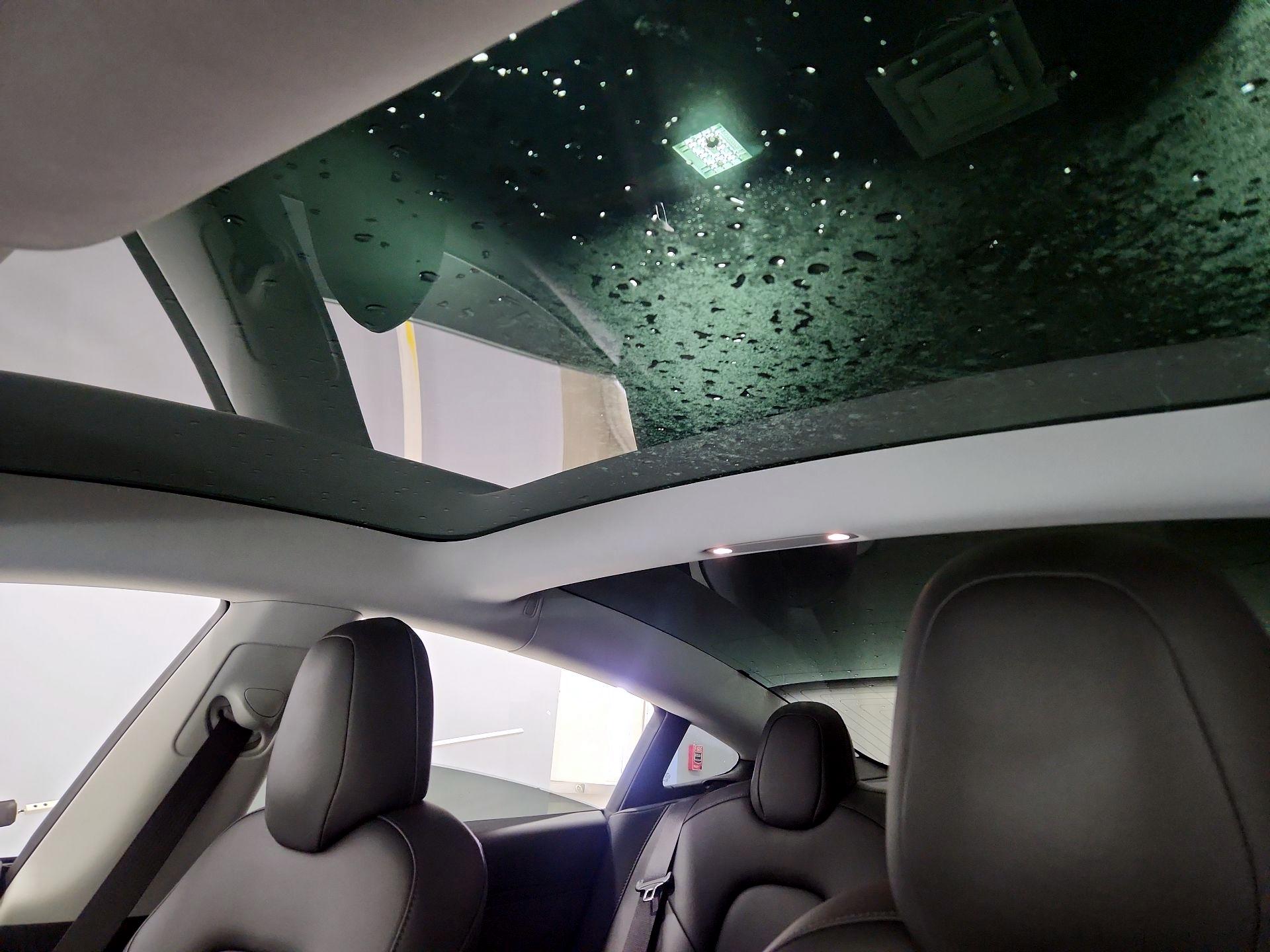 Thumbnail: 2019 Tesla Model 3 - 20