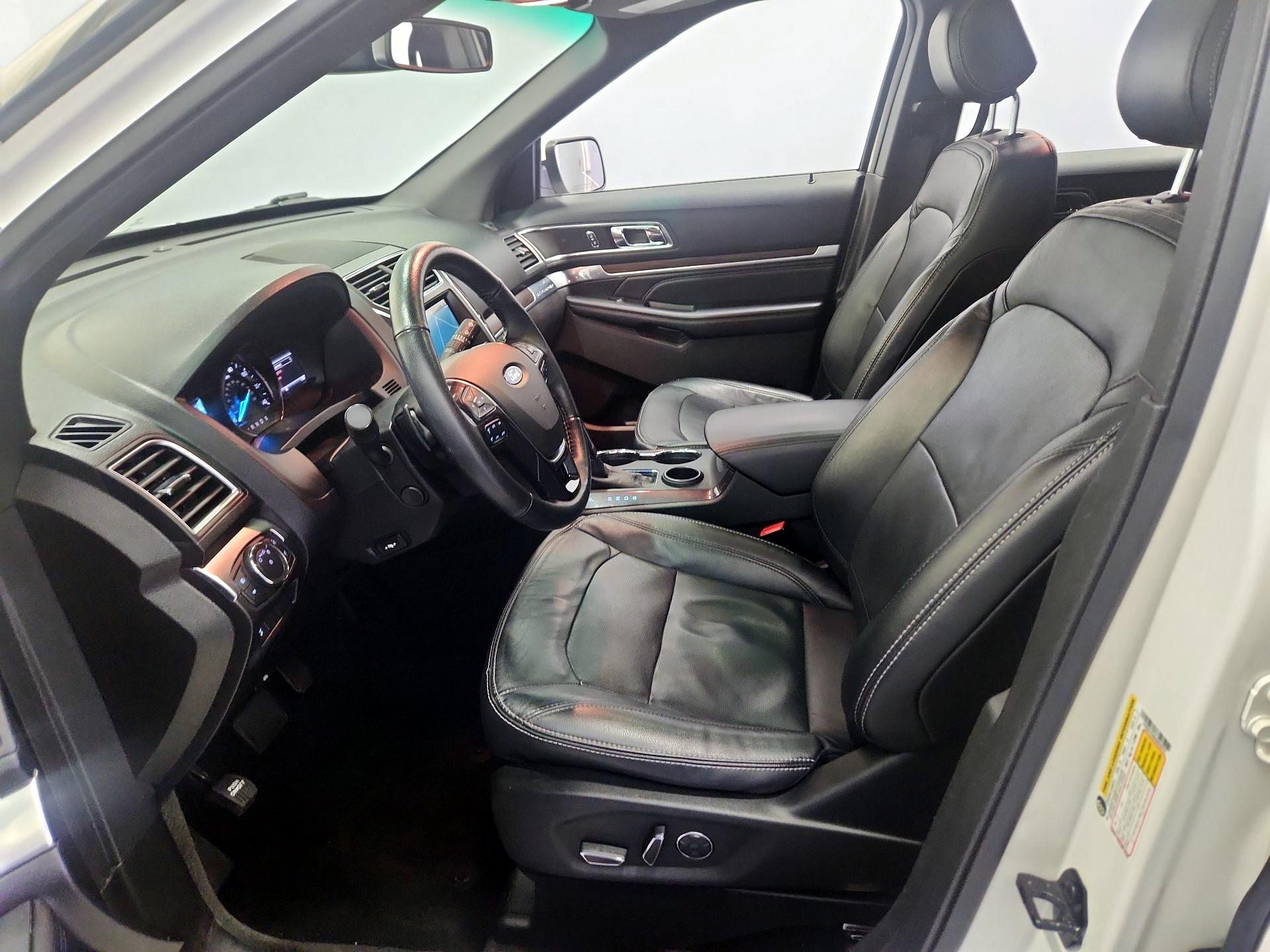 Thumbnail: 2017 Ford Explorer - 11