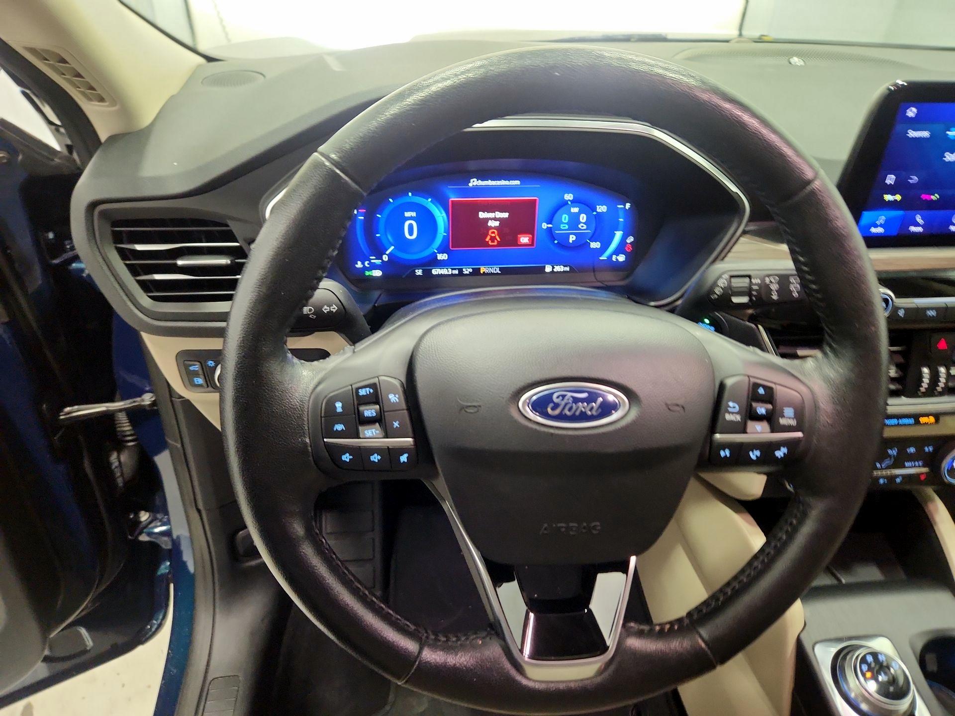 Thumbnail: 2020 Ford Escape - 10