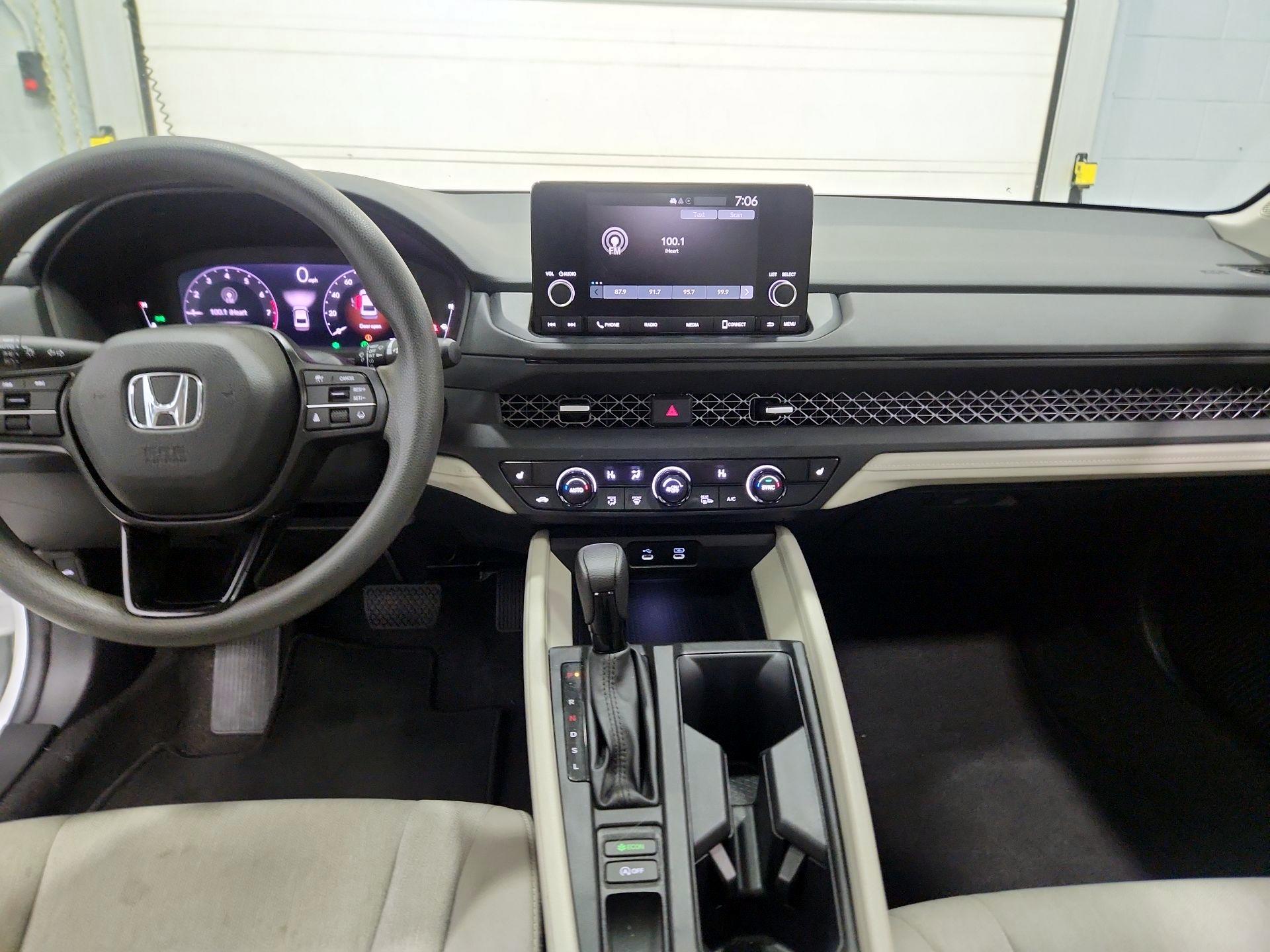 Thumbnail: 2023 Honda Accord - 9