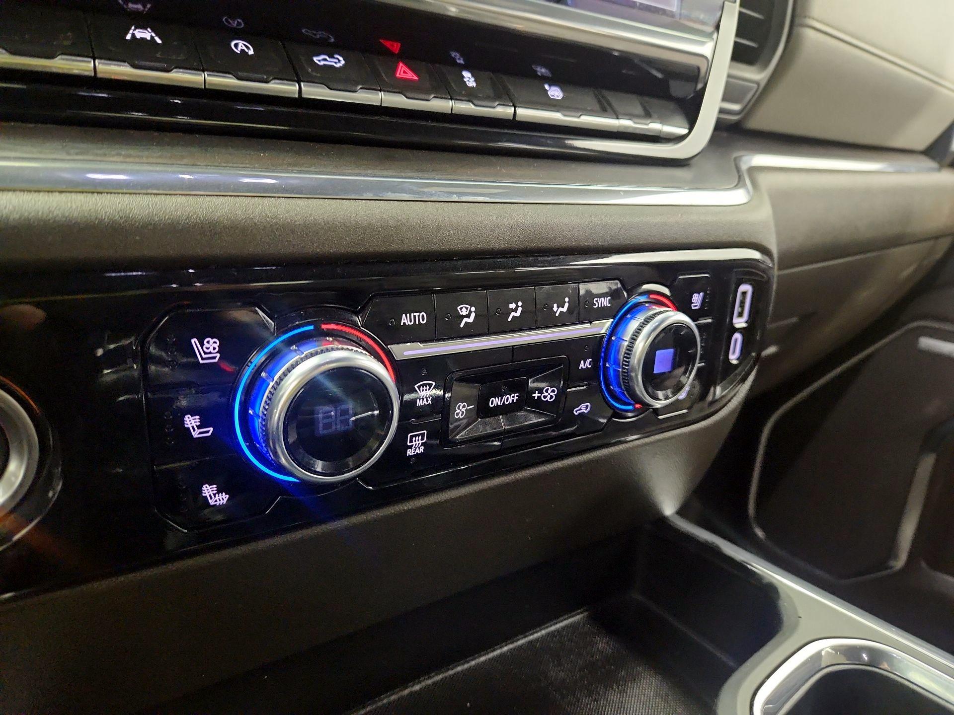 Thumbnail: 2024 GMC Sierra 1500 - 17