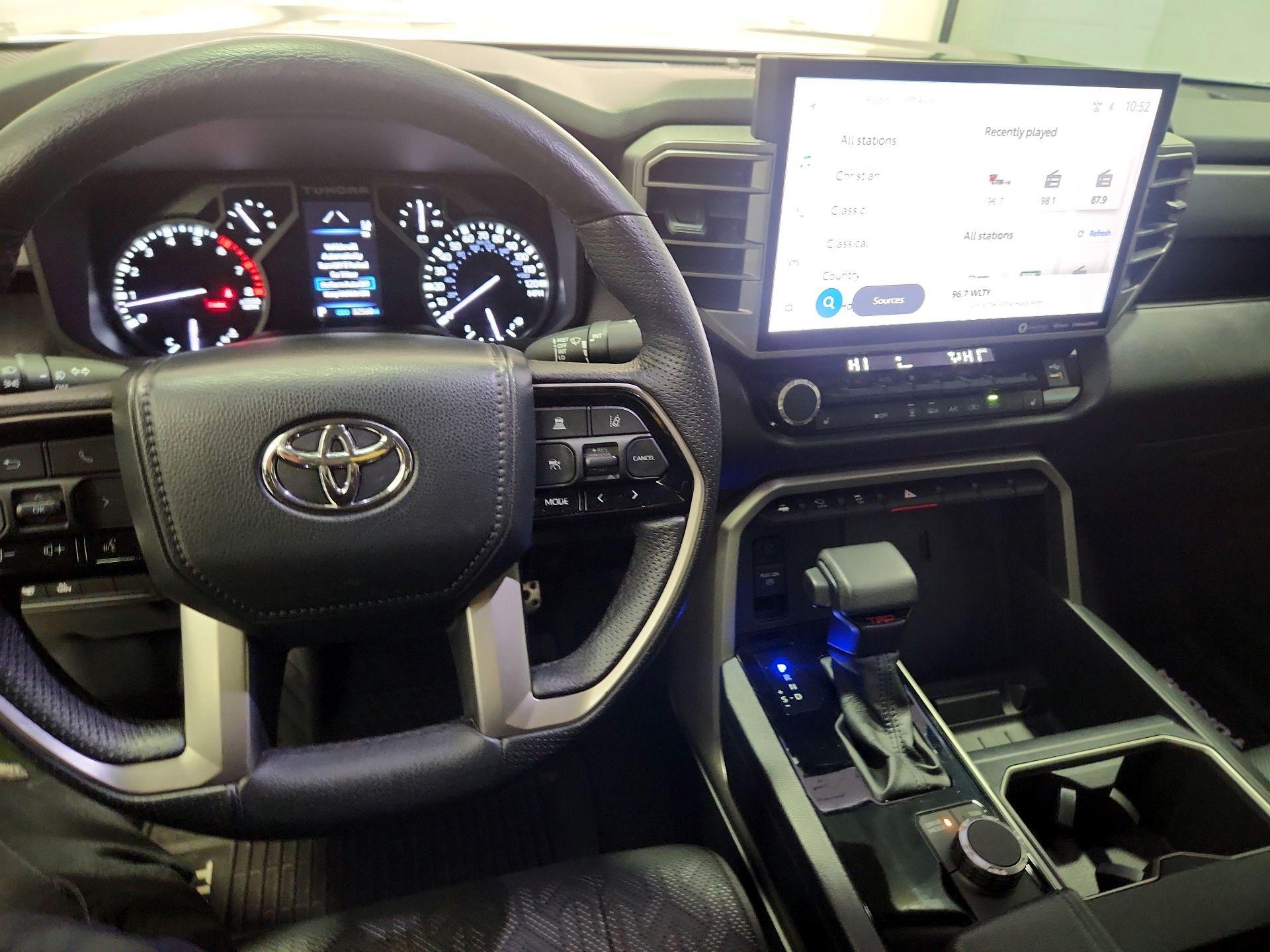 Thumbnail: 2022 Toyota Tundra - 9