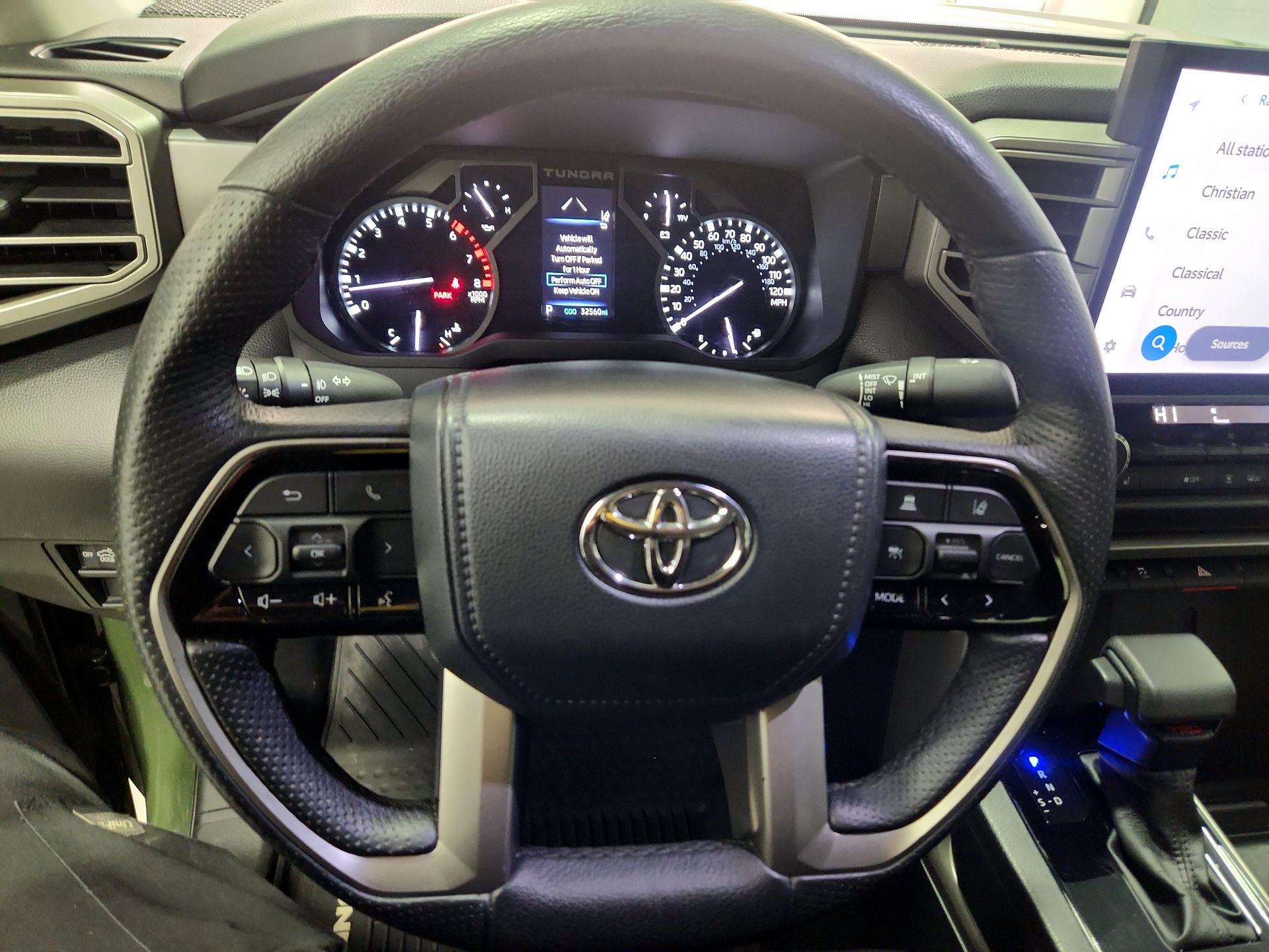 Thumbnail: 2022 Toyota Tundra - 10