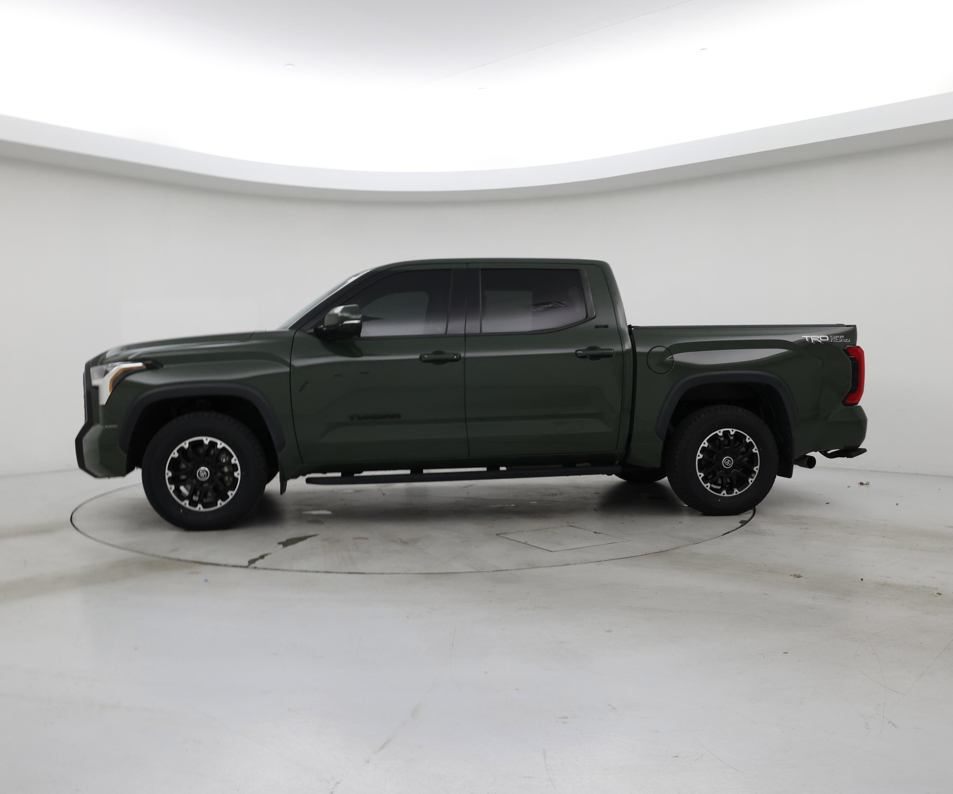 Thumbnail: 2022 Toyota Tundra - 3
