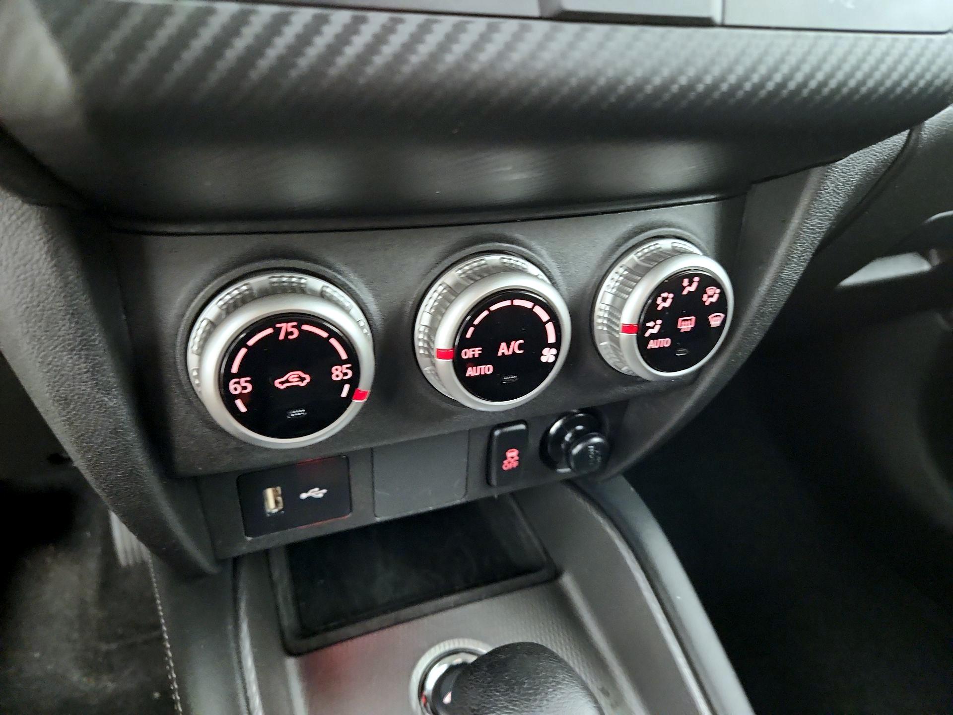 Thumbnail: 2024 Mitsubishi Outlander Sport - 13