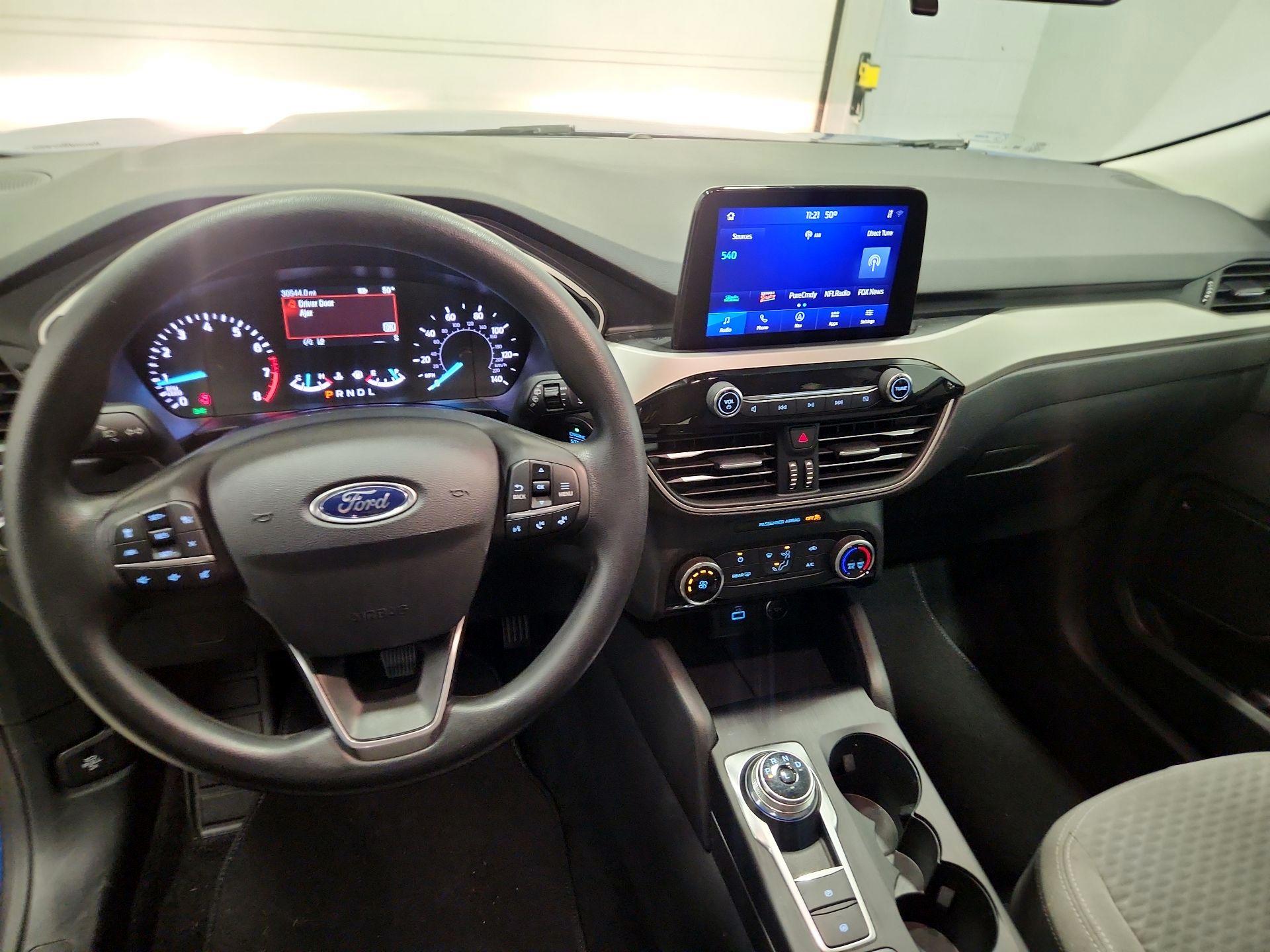 Thumbnail: 2021 Ford Escape - 9