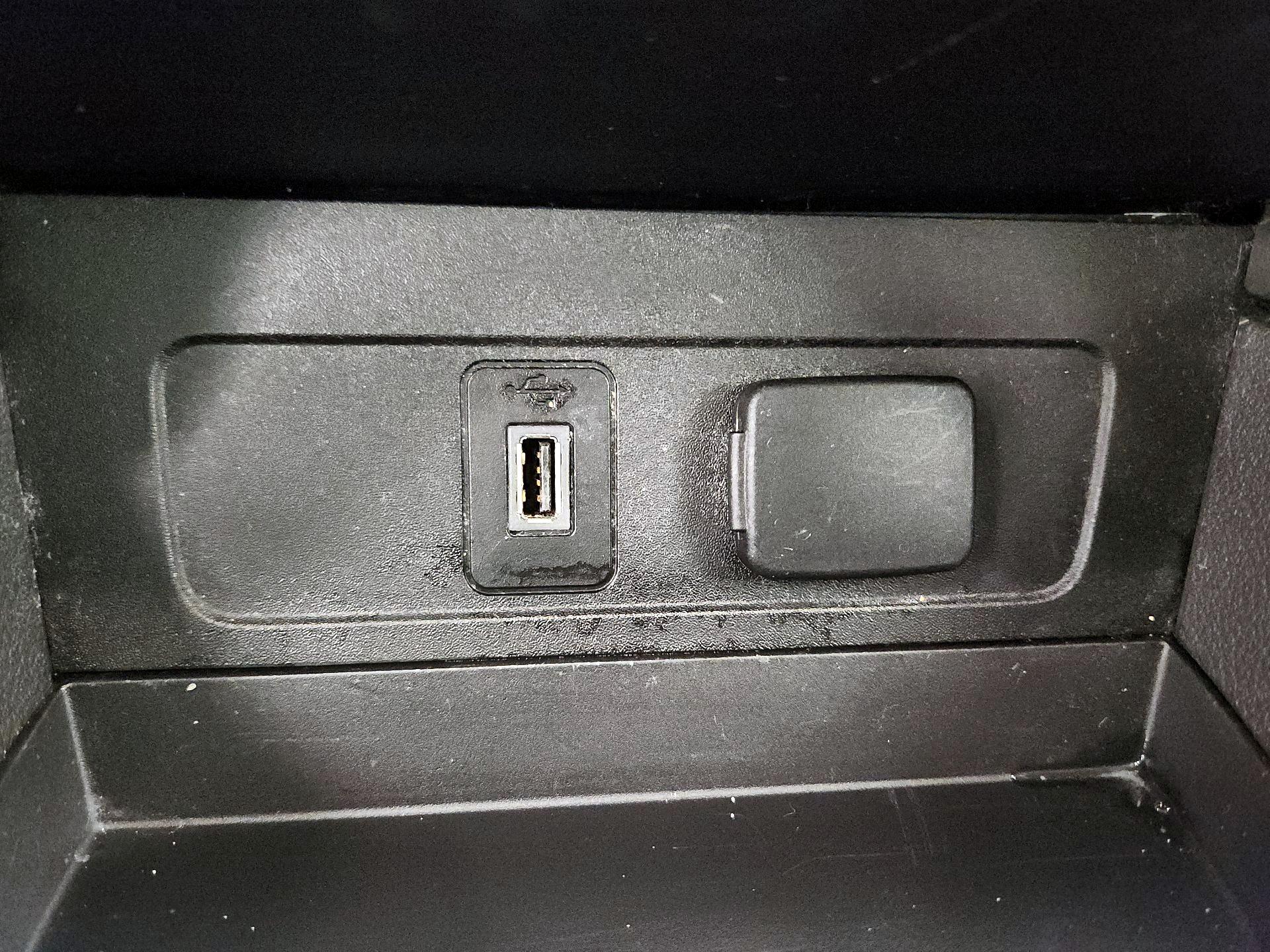 Thumbnail: 2018 Ford Escape - 18