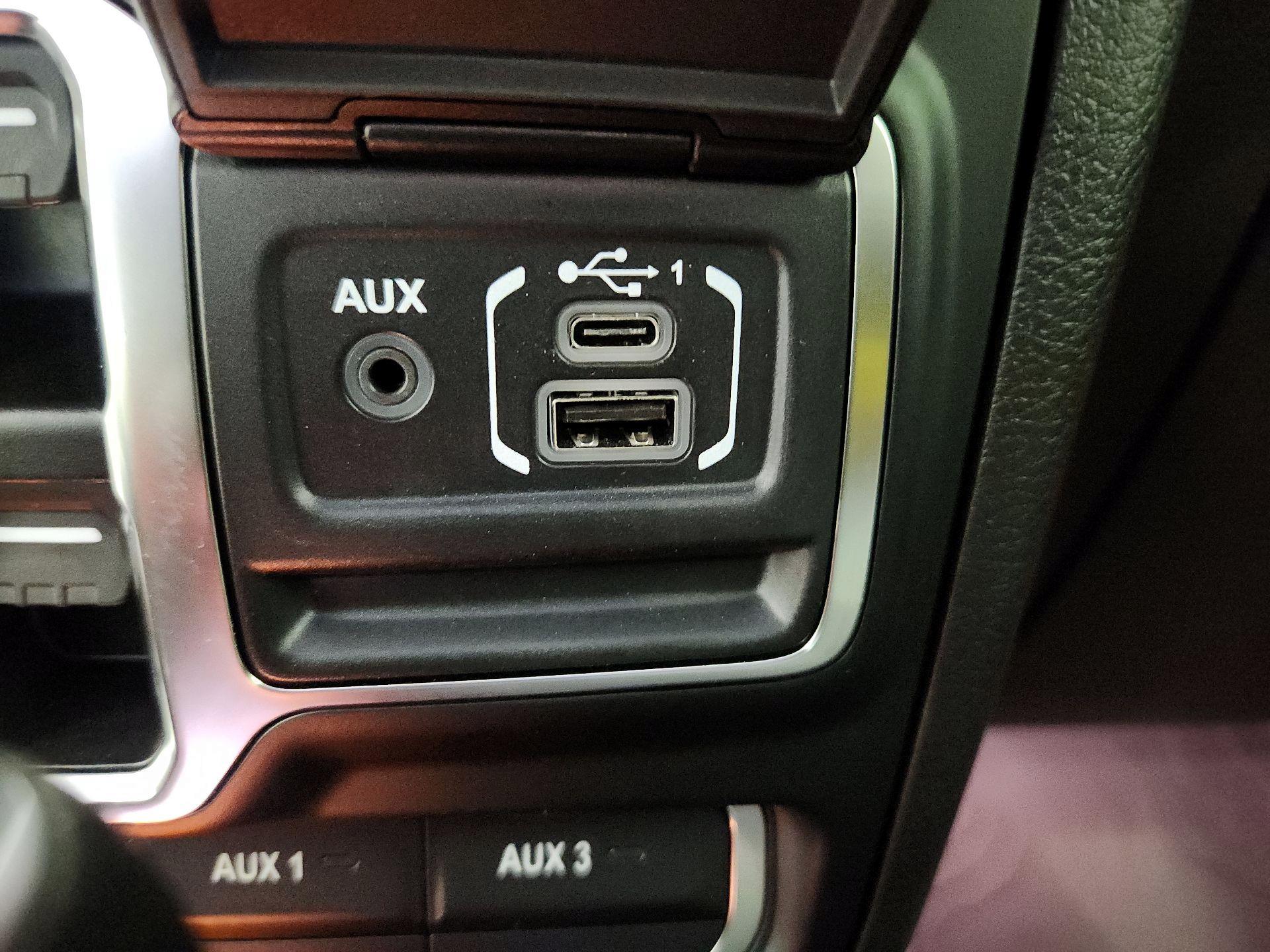 Thumbnail: 2024 Jeep Wrangler - 18