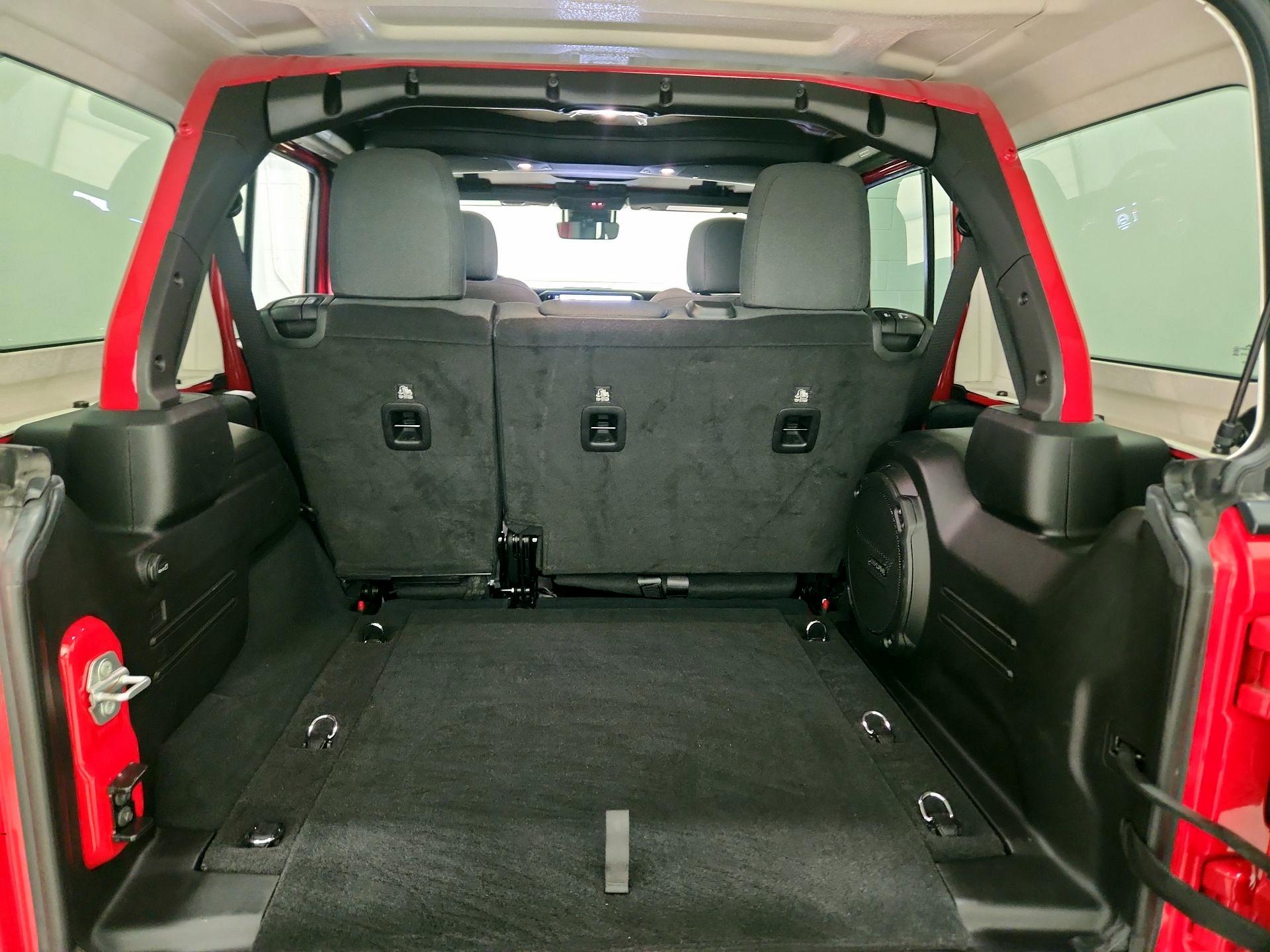 Thumbnail: 2024 Jeep Wrangler - 20