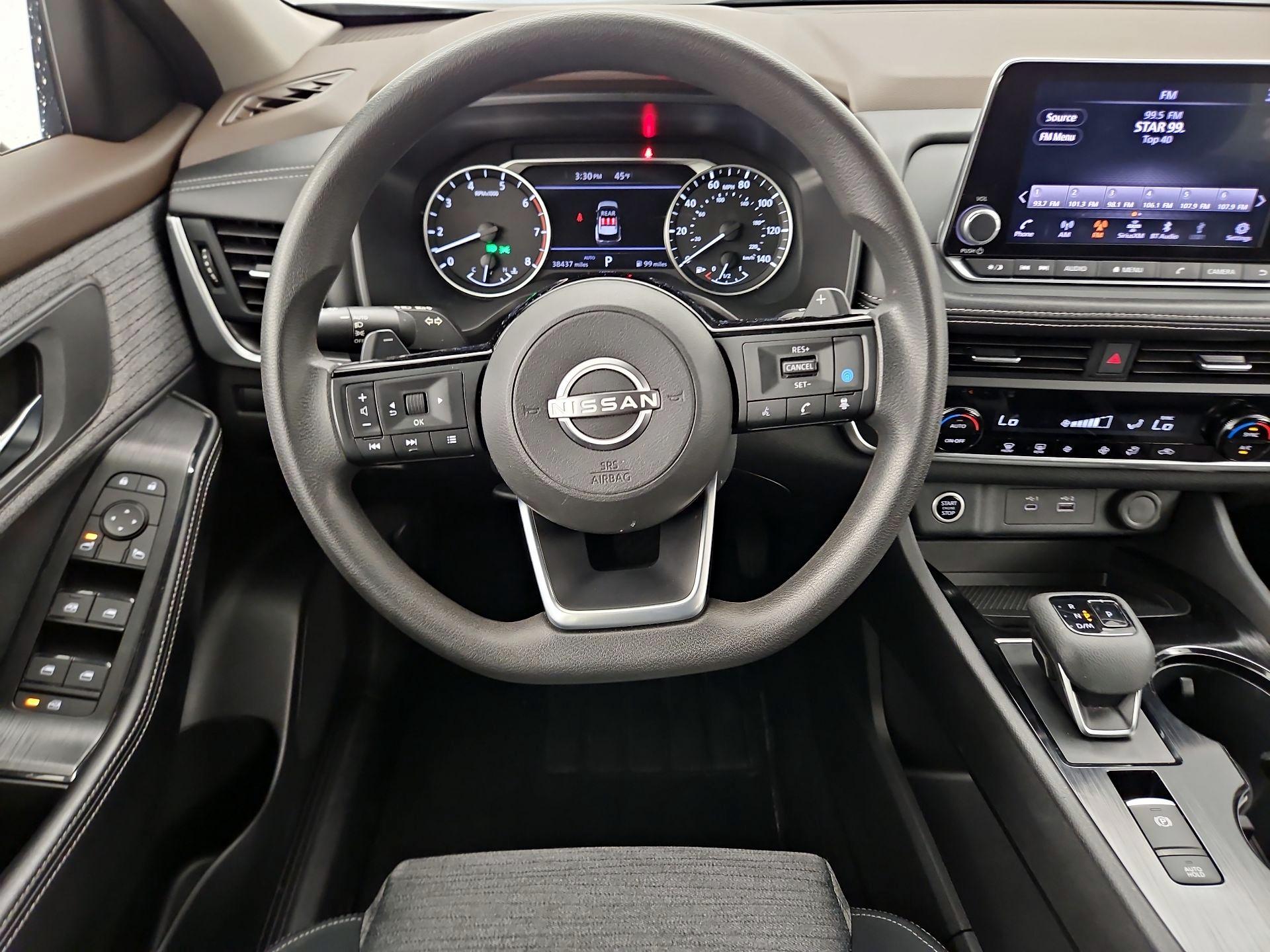 Thumbnail: 2023 Nissan Rogue - 10