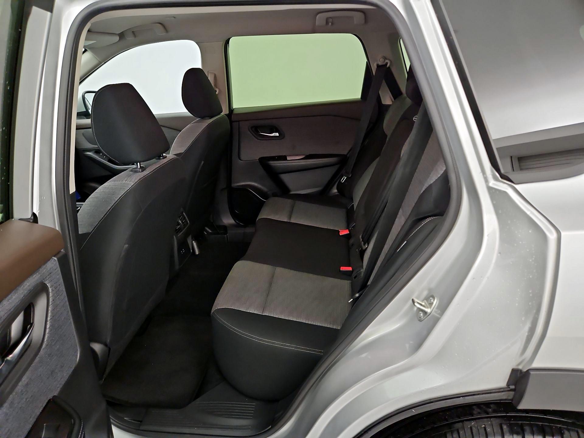 Thumbnail: 2023 Nissan Rogue - 19