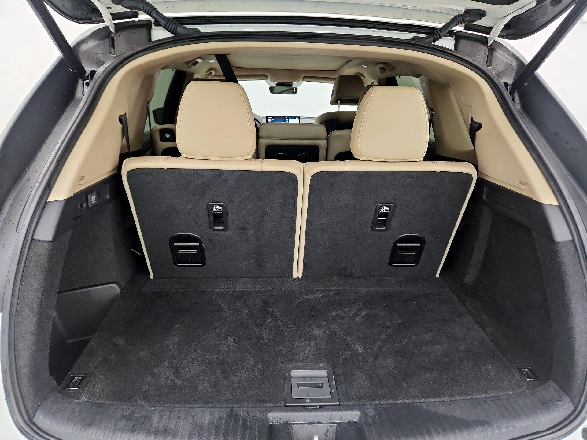 Thumbnail: 2023 Acura MDX - 20