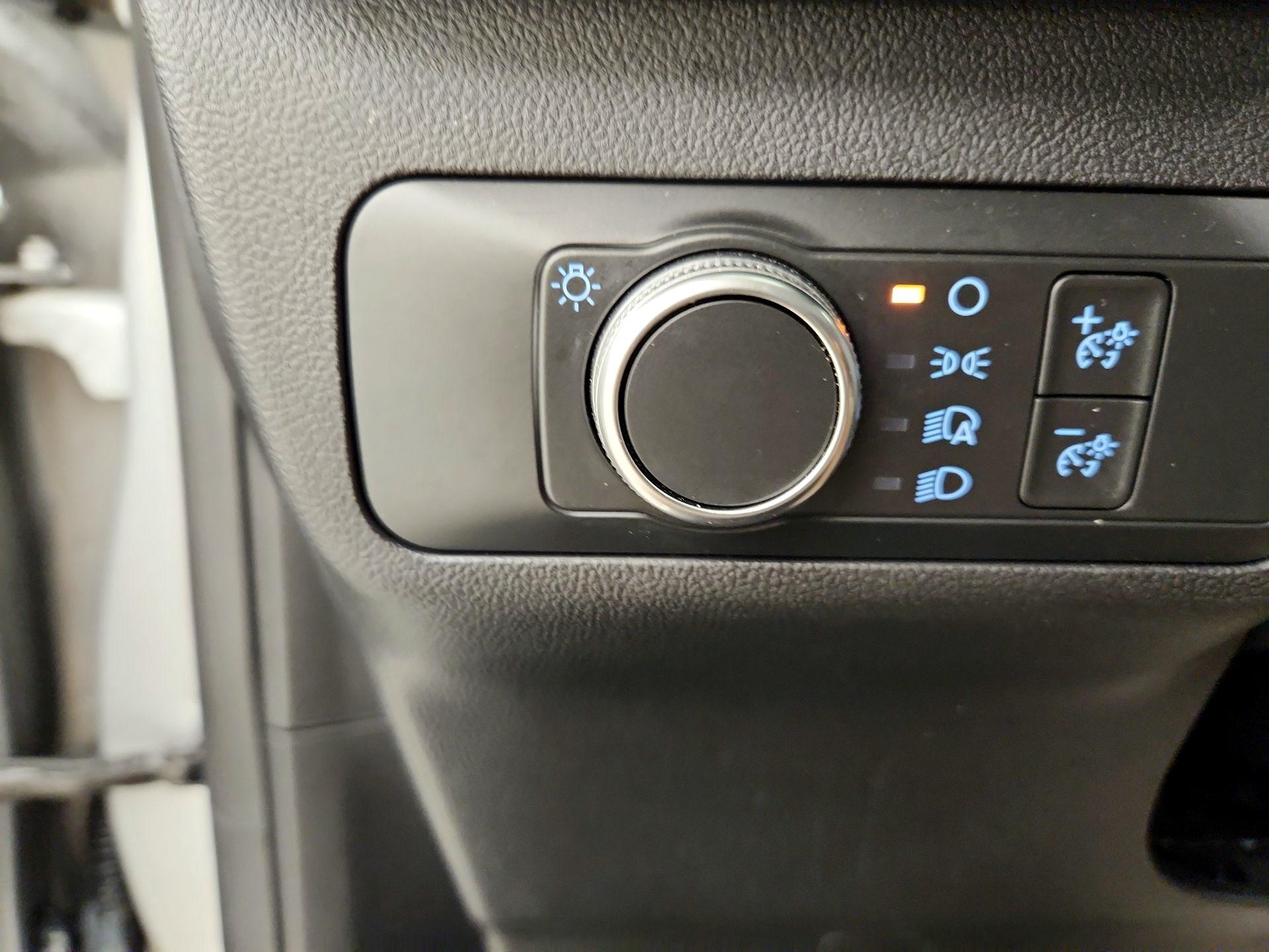 Thumbnail: 2020 Ford Escape - 13