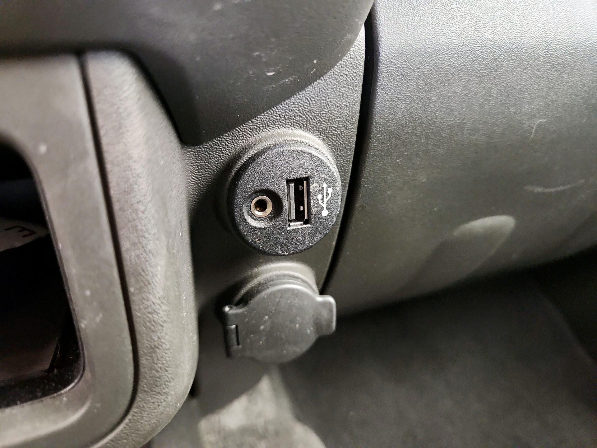 Thumbnail: 2018 Nissan Frontier - 18