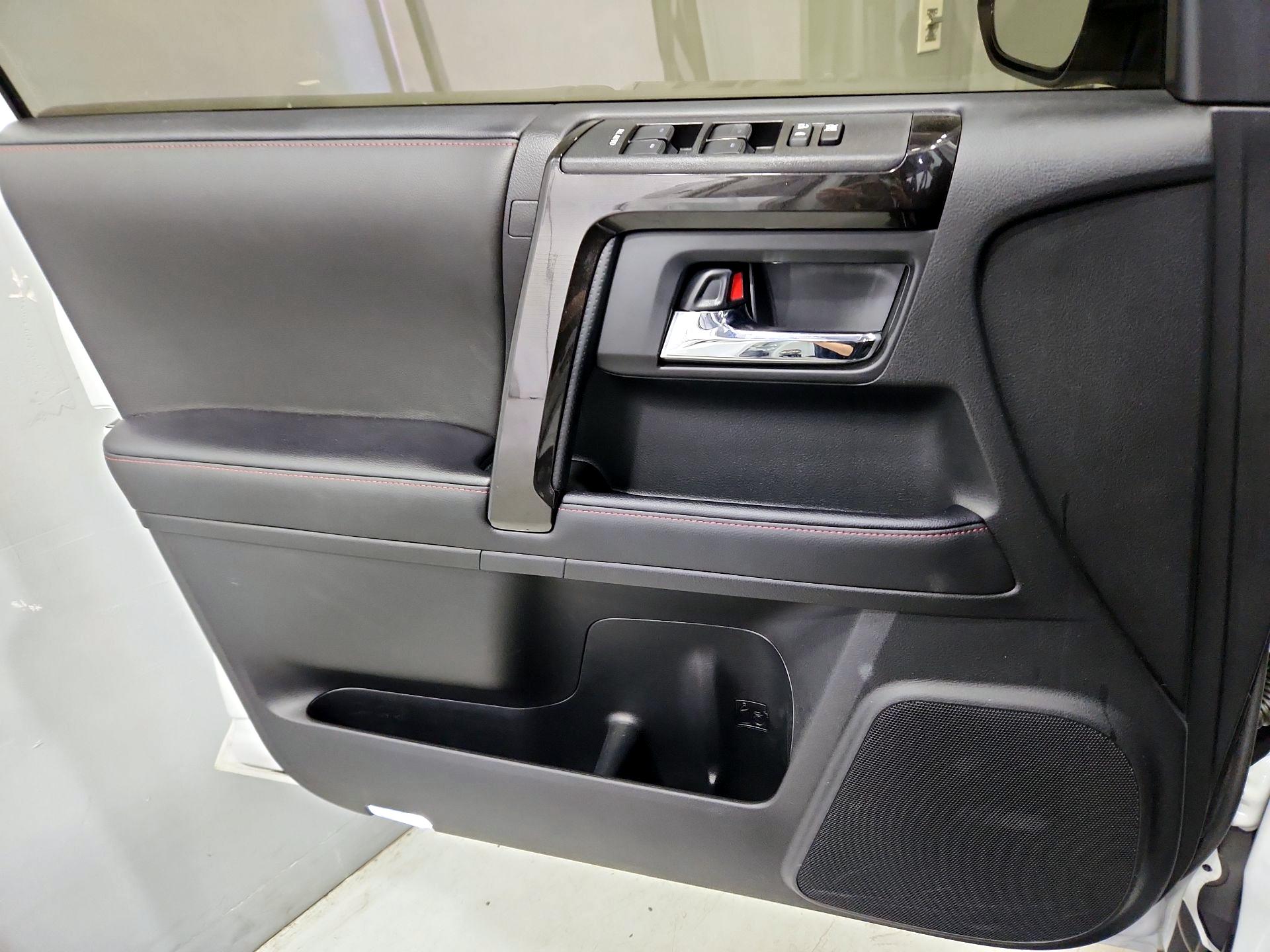 Thumbnail: 2024 Toyota 4Runner - 12